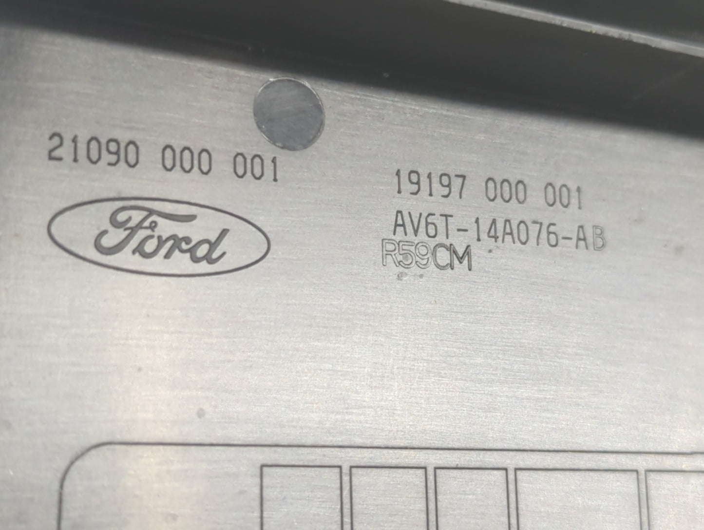 2012-2014 Ford Focus Fusebox Fuse Box Panel Relay Module P/N:AV6T-14A076-AB Fits Fits 2012 2013 2014 OEM Used Auto Parts - O