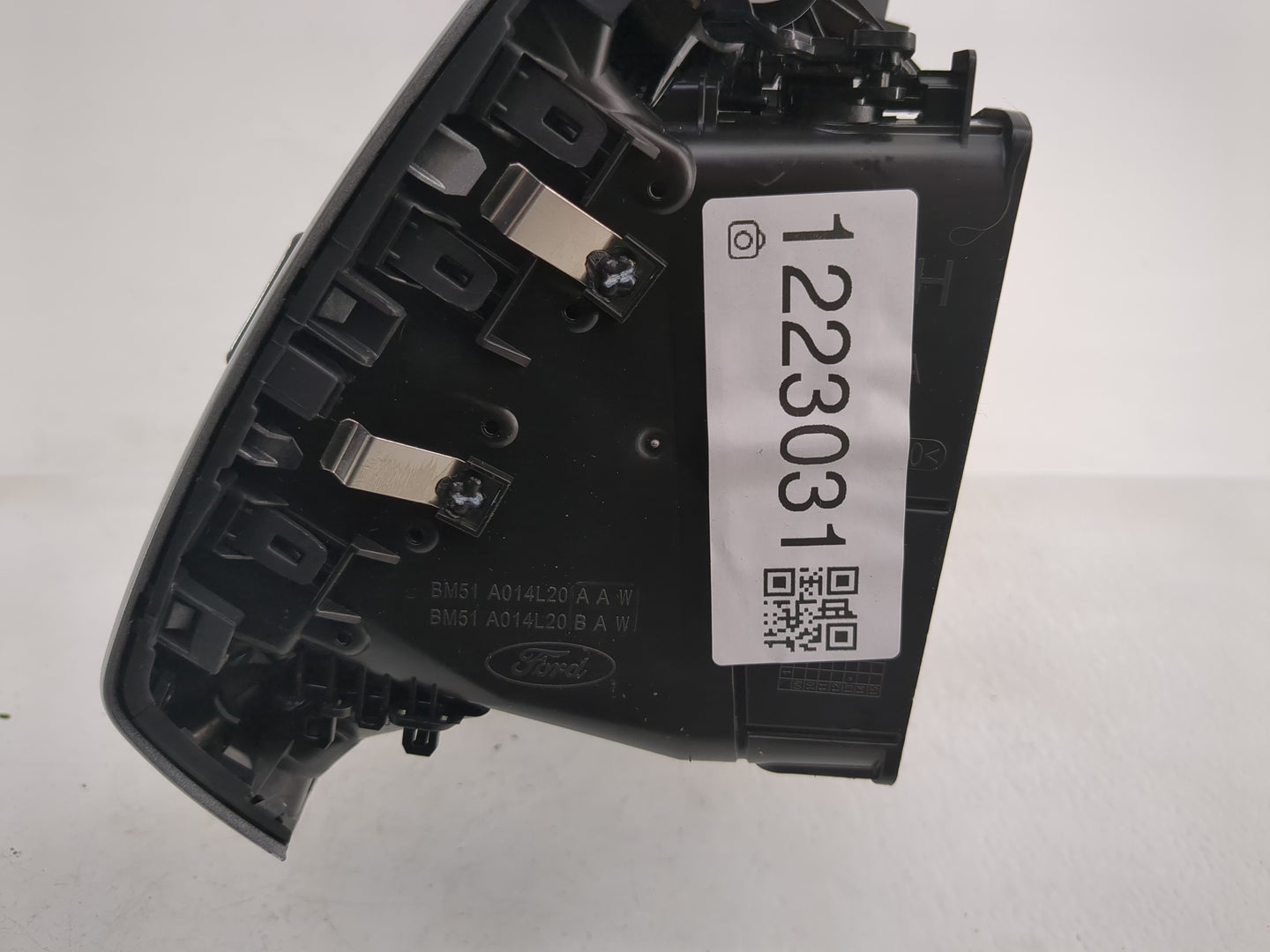 2013-2014 Ford Focus Radio Control Panel - Oemusedautoparts1.com