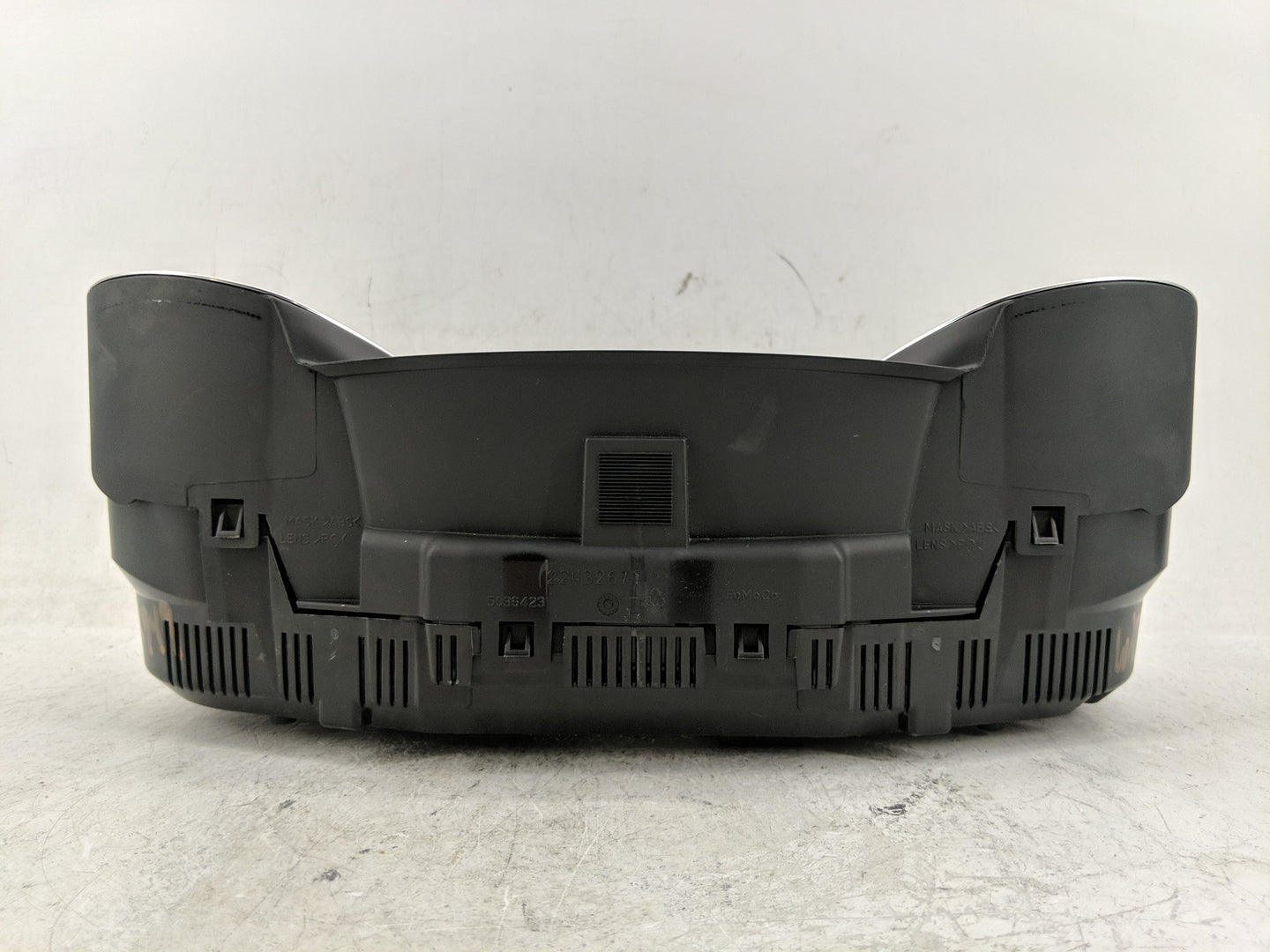 2013-2014 Ford Focus Instrument Cluster Speedometer Gauges P/N:CM5T-10849-CTG Fits Fits 2013 2014 OEM Used Auto Parts - Oemu