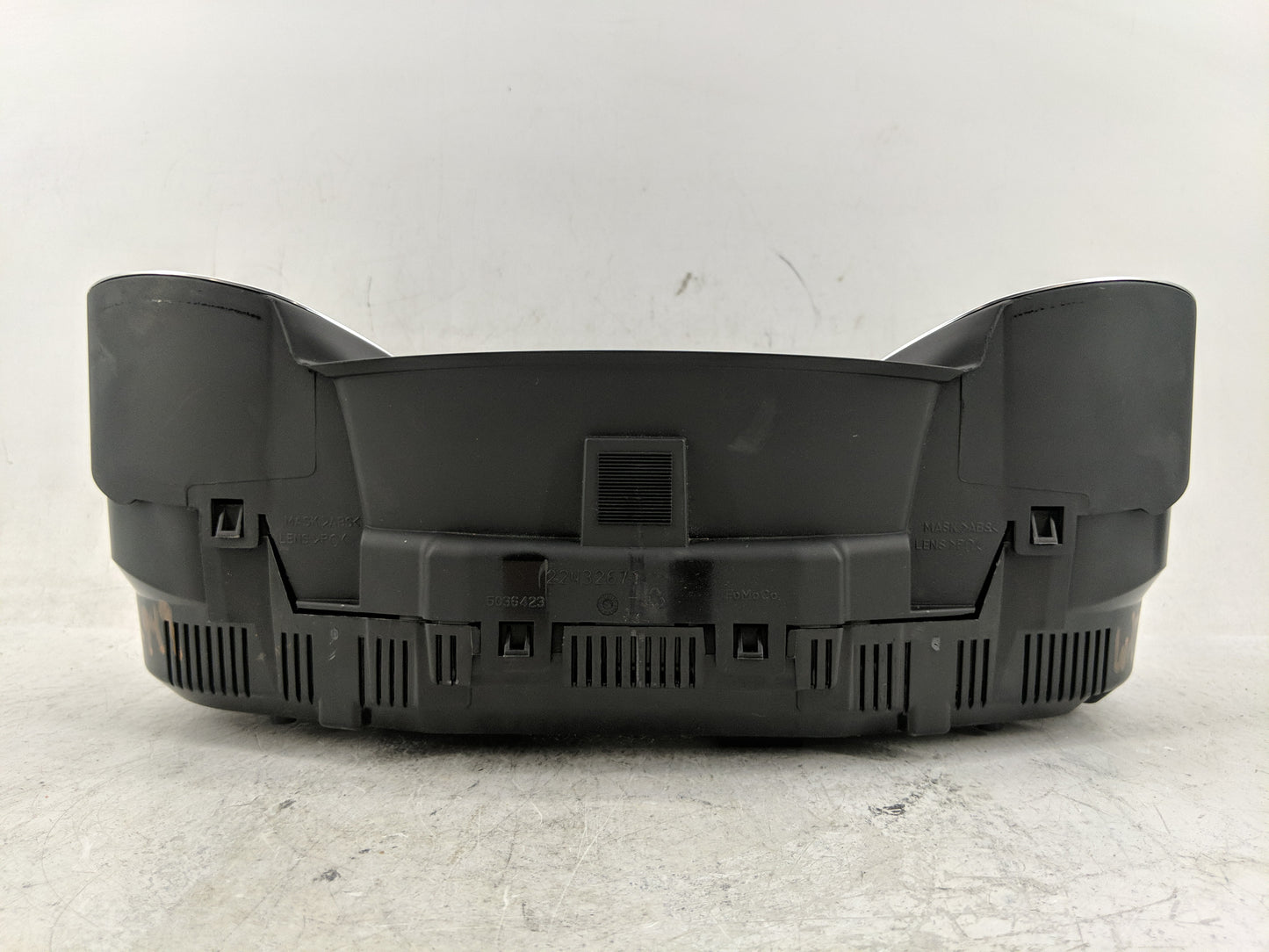 2013-2014 Ford Focus Instrument Cluster Speedometer Gauges P/N:CM5T-10849-CTG Fits Fits 2013 2014 OEM Used Auto Parts - Oemu