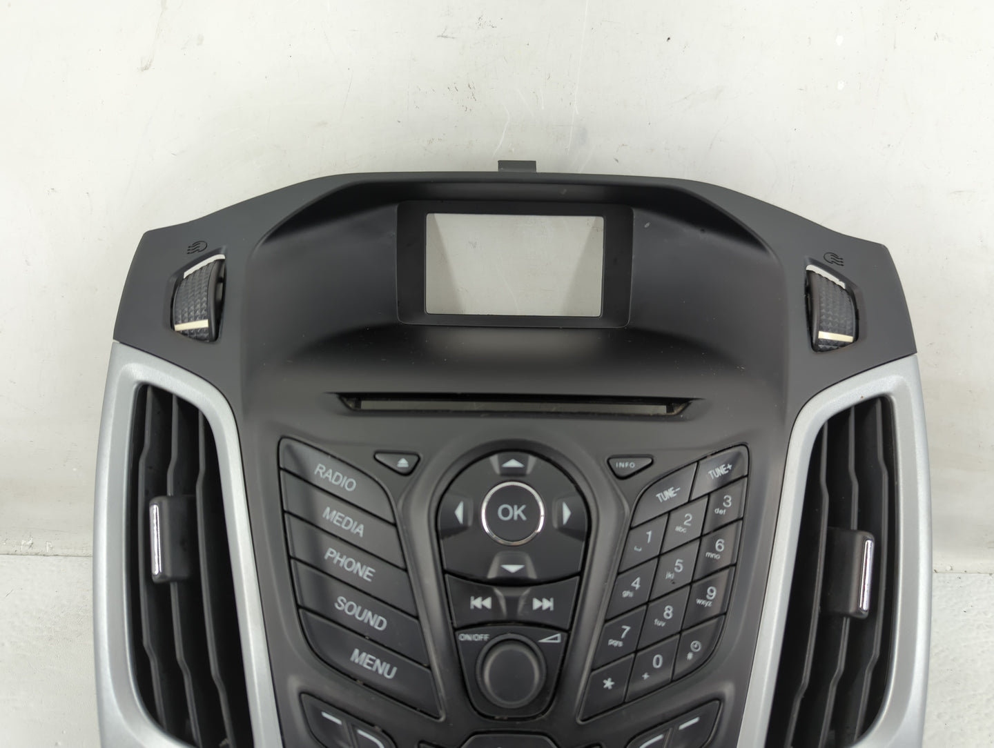 2014 Ford Focus Radio AM FM Cd Player Receiver Replacement P/N:331 452 000 DM5T18K811LA Fits OEM Used Auto Parts - Oemusedau