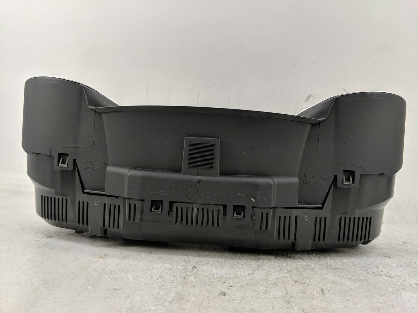 2013-2014 Ford Focus Instrument Cluster Speedometer Gauges P/N:CM5T-10849-CTF Fits Fits 2013 2014 OEM Used Auto Parts - Oemu