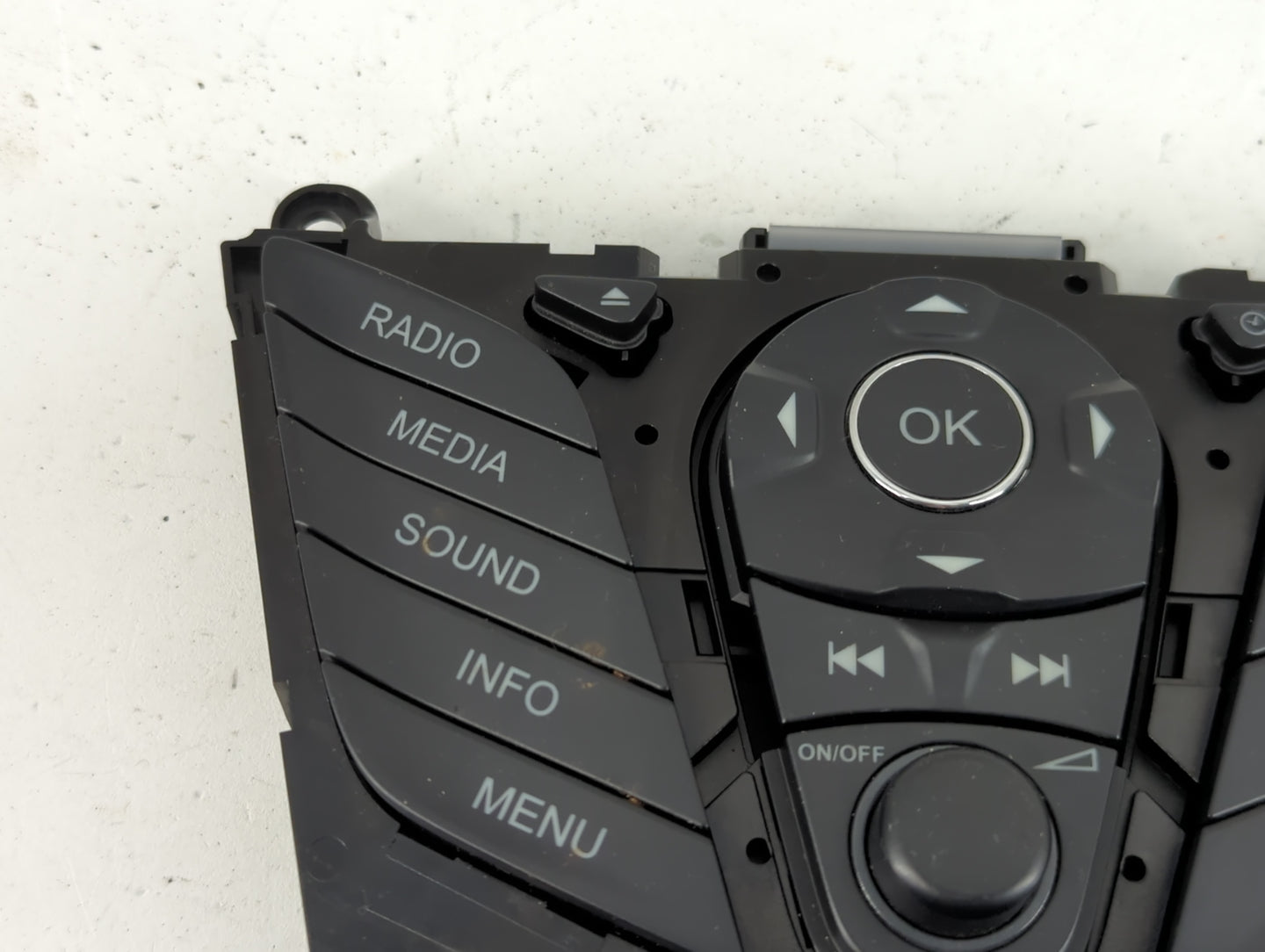 2013-2014 Ford Focus Radio Control Panel - Oemusedautoparts1.com