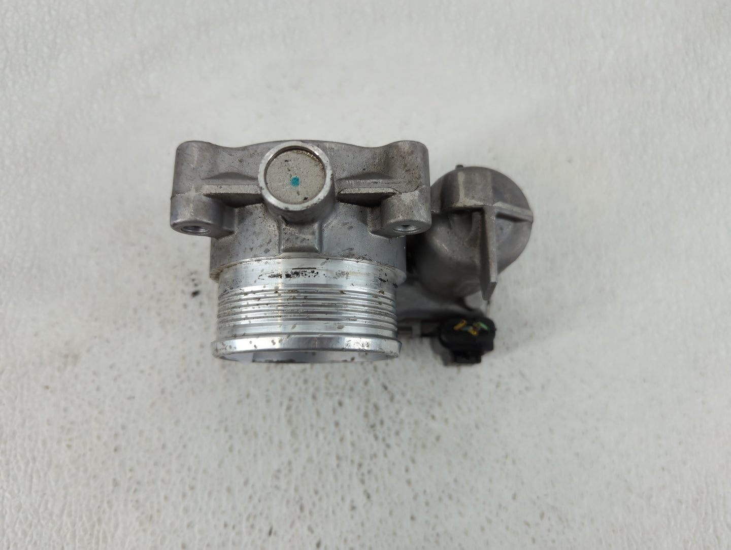 2014-2018 Ford Focus Throttle Body P/N:DS7E-9F991-BB Fits Fits 2014 2015 2016 2017 2018 2019 2020 2021 2022 OEM Used Auto Pa