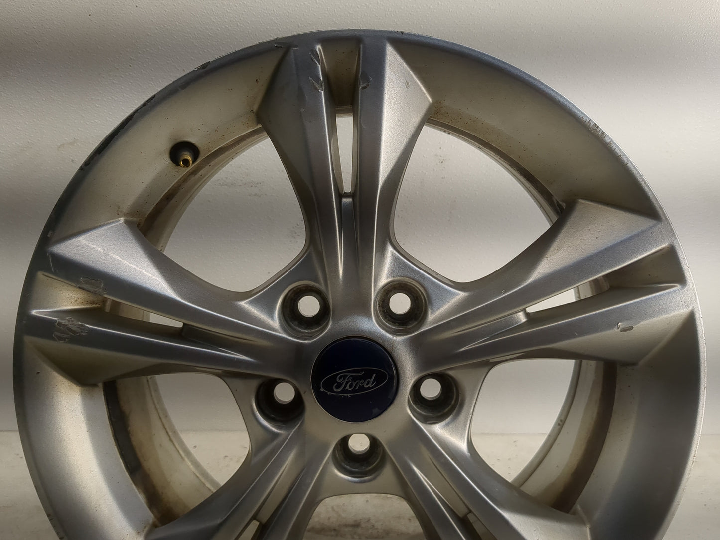 2012-2014 Ford Focus Oem Wheel Rim 1242034 - Oemusedautoparts1.com