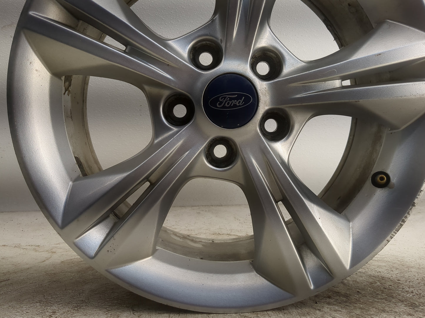 2012-2014 Ford Focus Oem Wheel Rim - Oemusedautoparts1.com