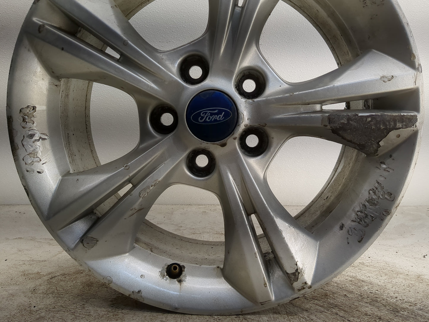 2012-2014 Ford Focus Oem Wheel Rim 1242037 - Oemusedautoparts1.com