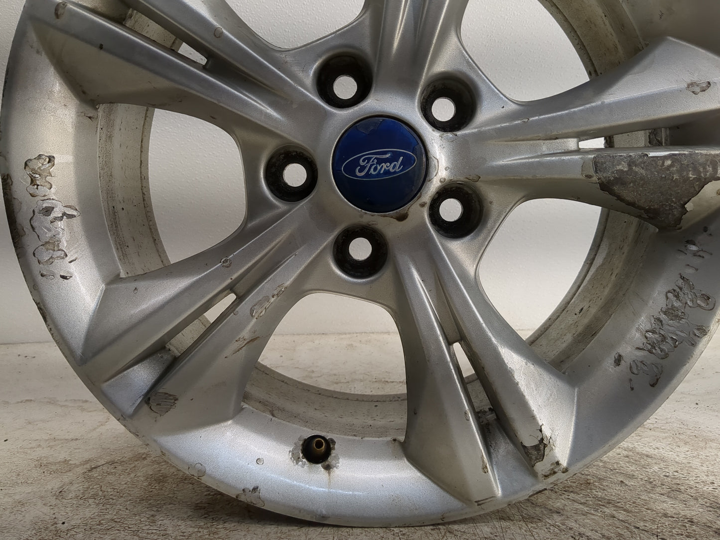 2012-2014 Ford Focus Oem Wheel Rim - Oemusedautoparts1.com