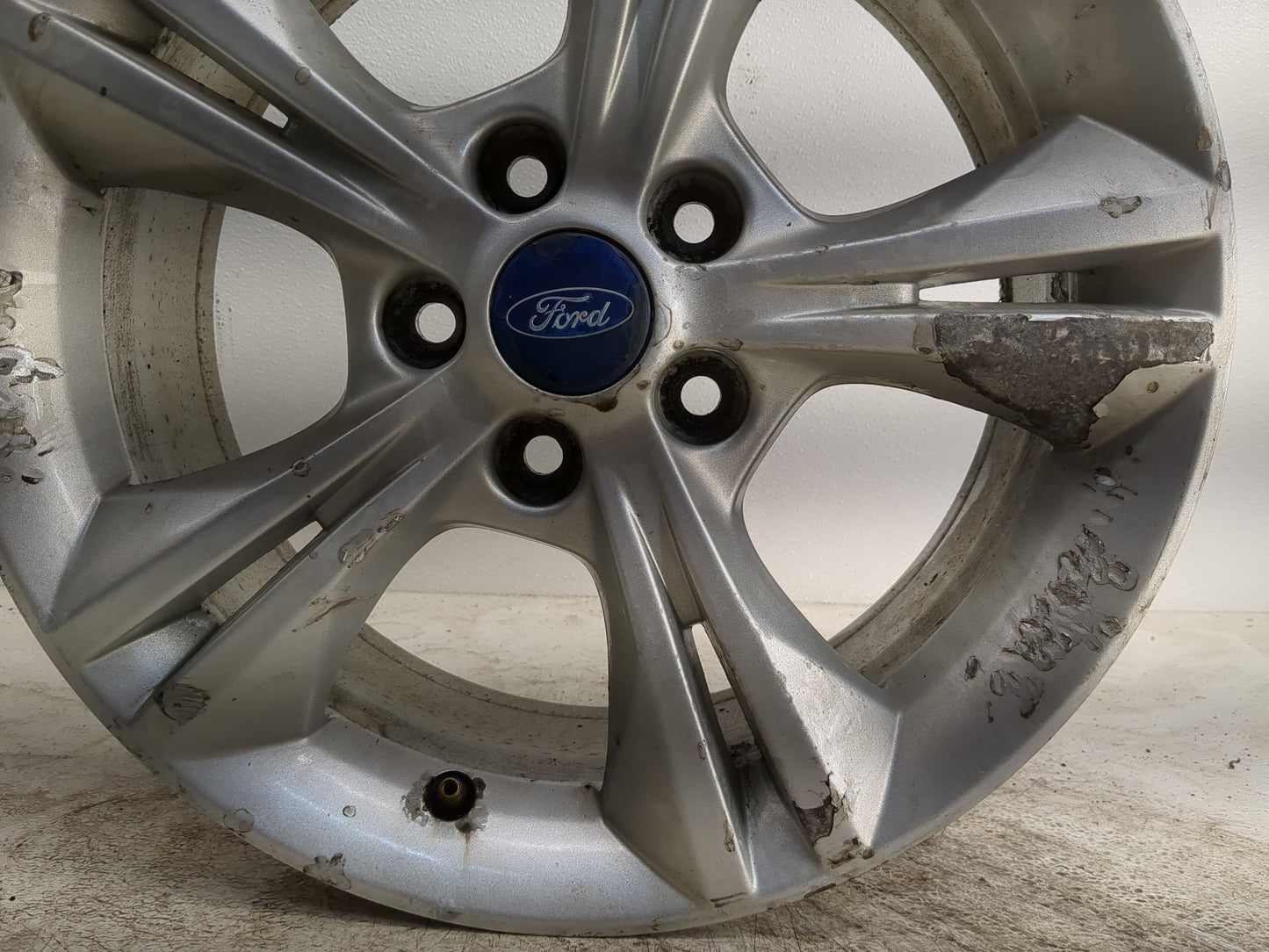 2012-2014 Ford Focus Oem Wheel Rim 1242037 - Oemusedautoparts1.com