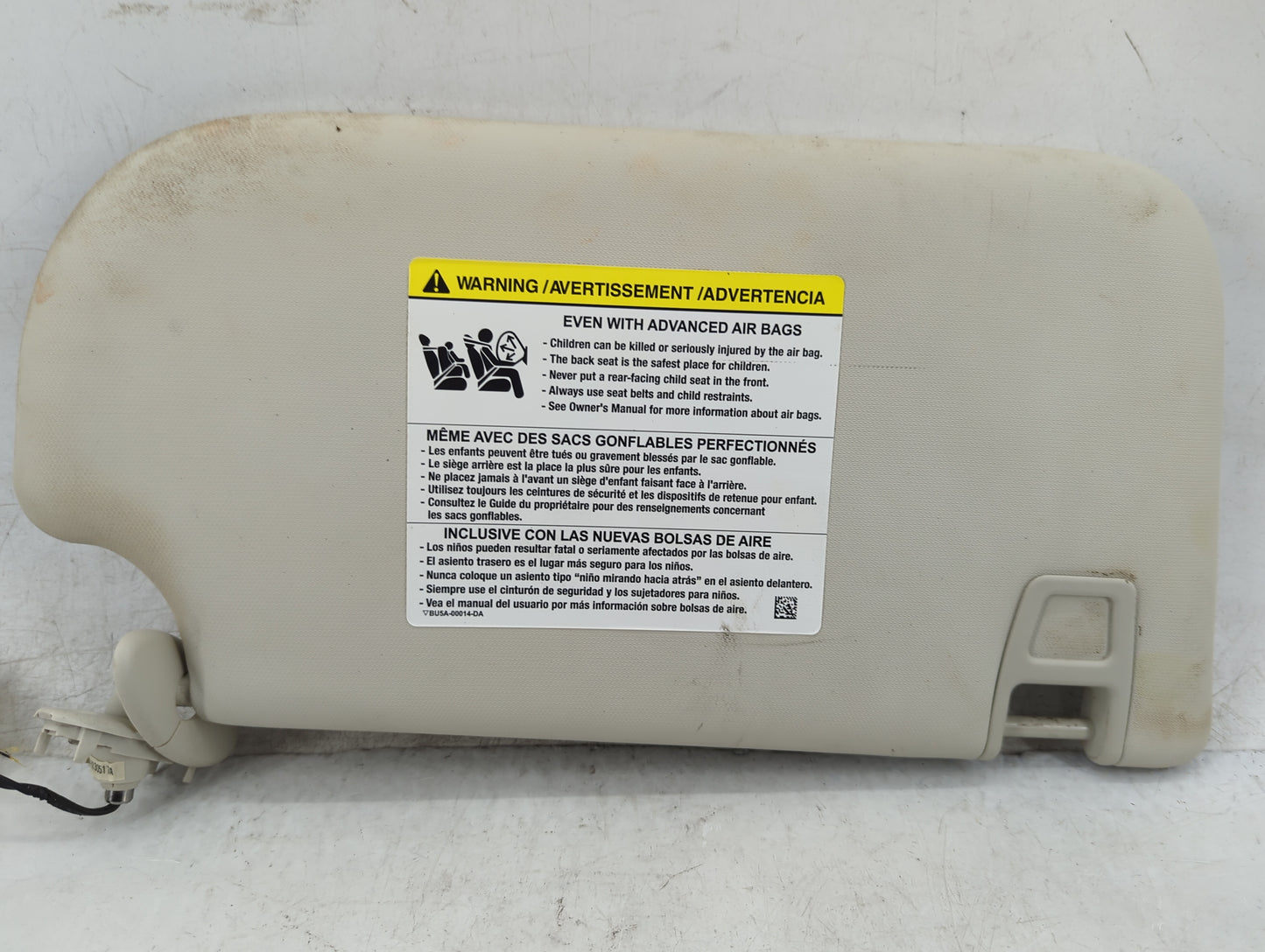 2013-2018 Ford Focus Sun Visor Shade Replacement Driver Left Mirror Fits Fits 2013 2014 2015 2016 2017 2018 OEM Used Auto Pa