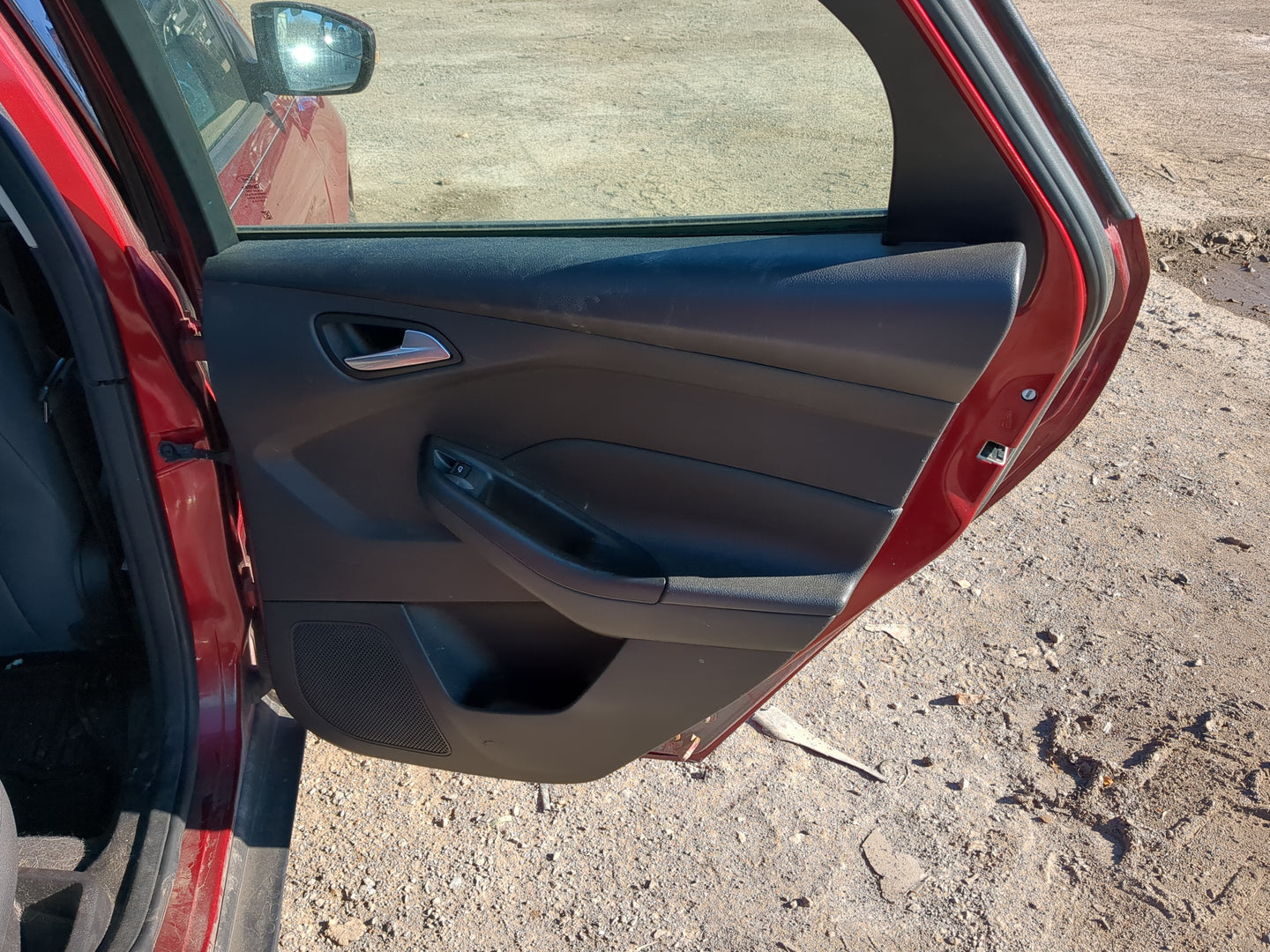 2012-2018 Ford Focus Passenger Rear Door Oem 1242641 - Oemusedautoparts1.com