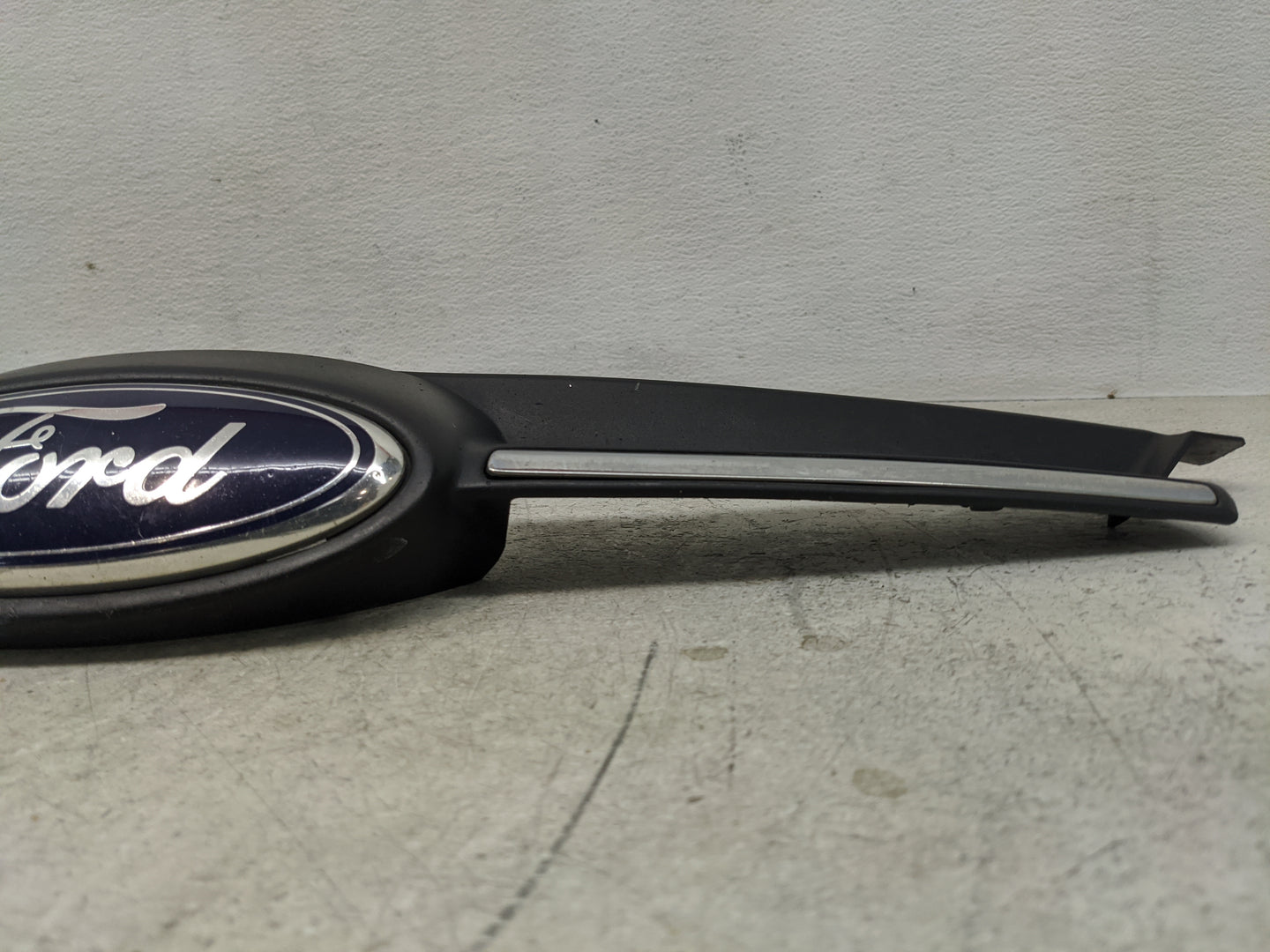 2012-2014 Ford Focus Front Grille Bumper Not Included - Oemusedautoparts1.com