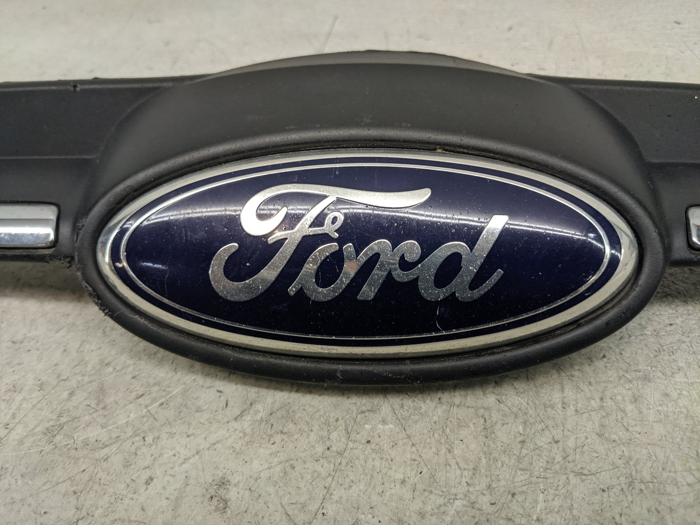 2012-2014 Ford Focus Front Grille Bumper Not Included - Oemusedautoparts1.com