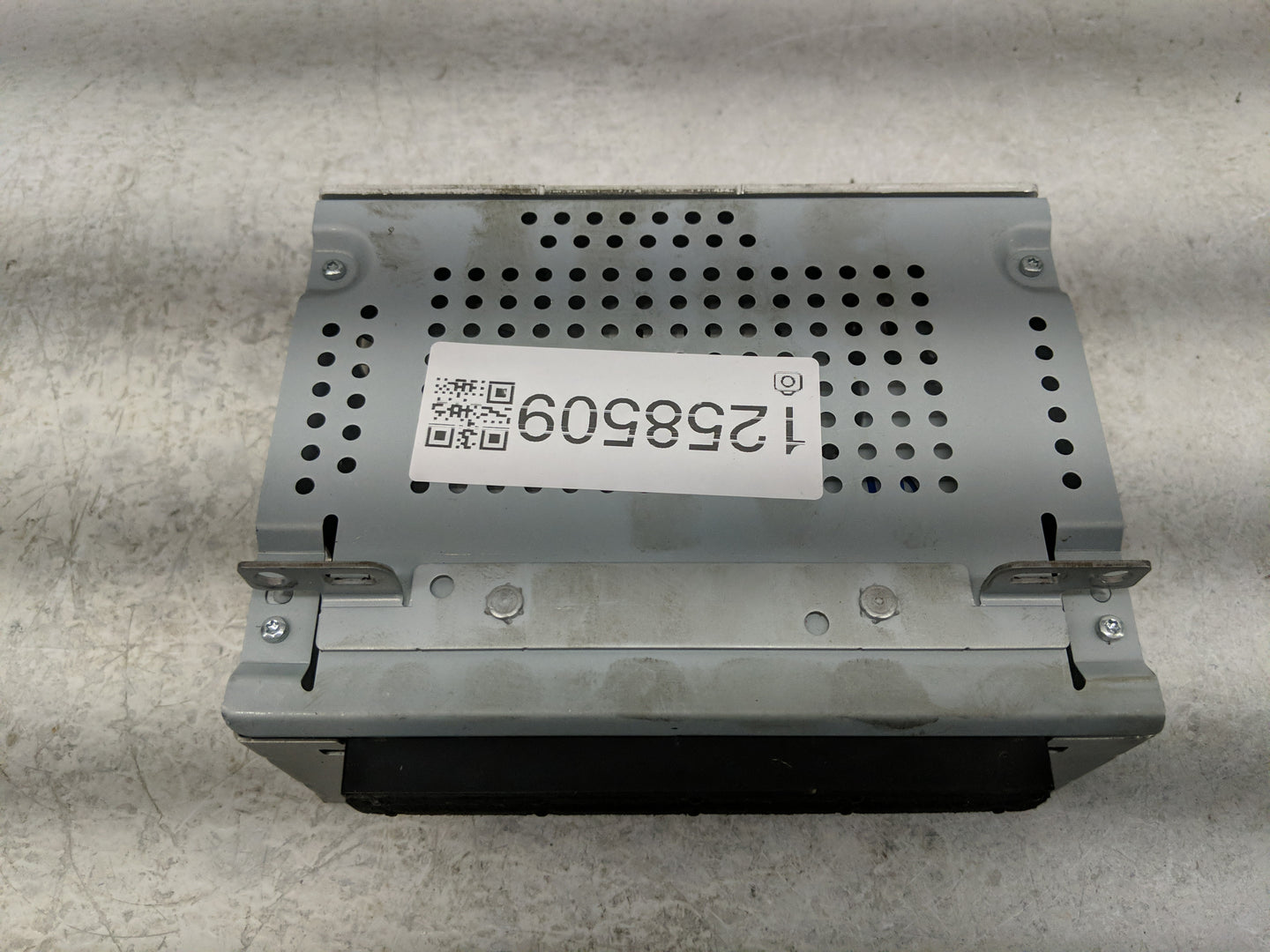 2012-2014 Ford Focus Radio AM FM Cd Player Receiver Replacement P/N:CM5T-19C107-HG Fits Fits 2012 2013 2014 OEM Used Auto Pa