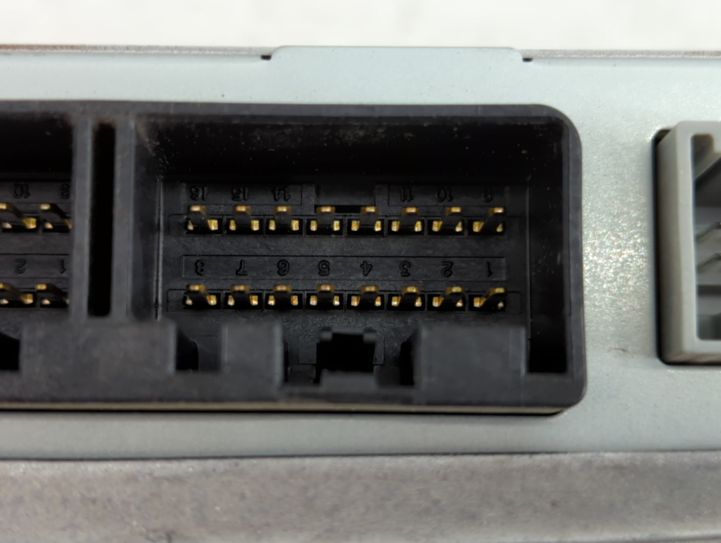 2014-2018 Ford Focus Radio Speaker Amplifier Ct4t-18b849-ah - Oemusedautoparts1.com
