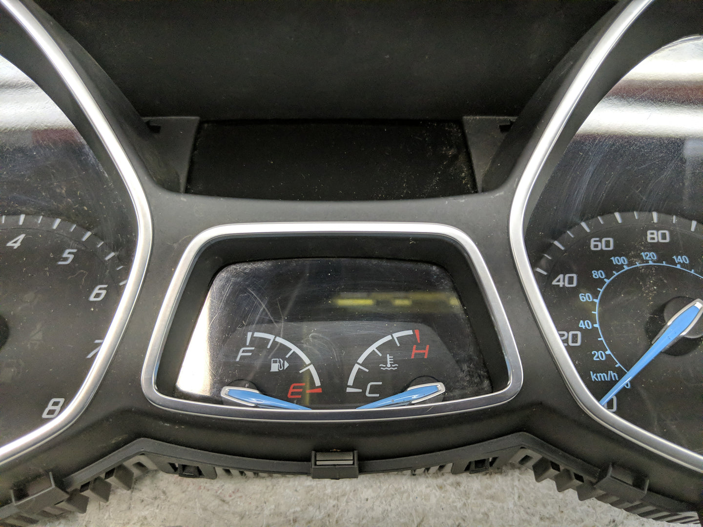 2013-2014 Ford Focus Instrument Cluster Speedometer Gauges P/N:CM5T-10849-CTG Miles: Fits Fits 2013 2014 OEM Used Auto Parts