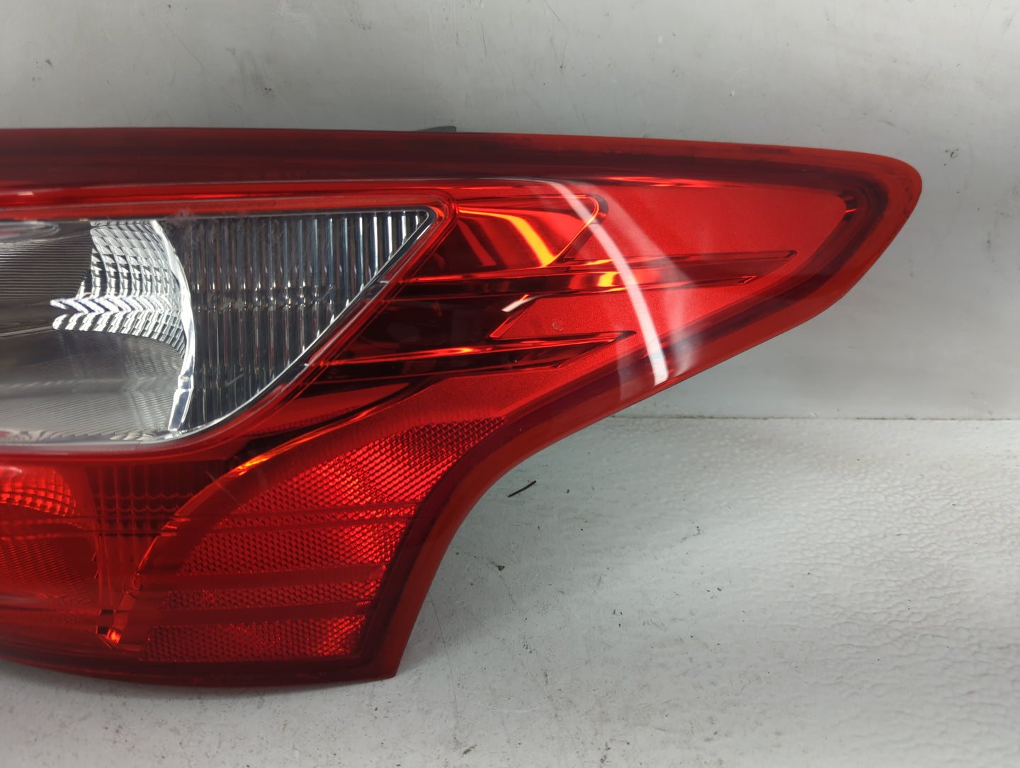 2012-2014 Ford Focus Tail Light Assembly Passenger Right OEM P/N:CP93-13404-A BM51-13404-LE Fits Fits 2012 2013 2014 OEM Use