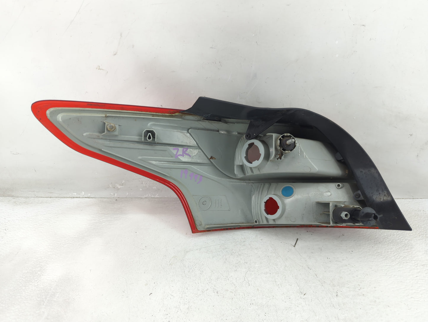 2012-2014 Ford Focus Tail Light Assembly Passenger Right OEM P/N:CP93-13404-A BM51-13404-LE Fits Fits 2012 2013 2014 OEM Use