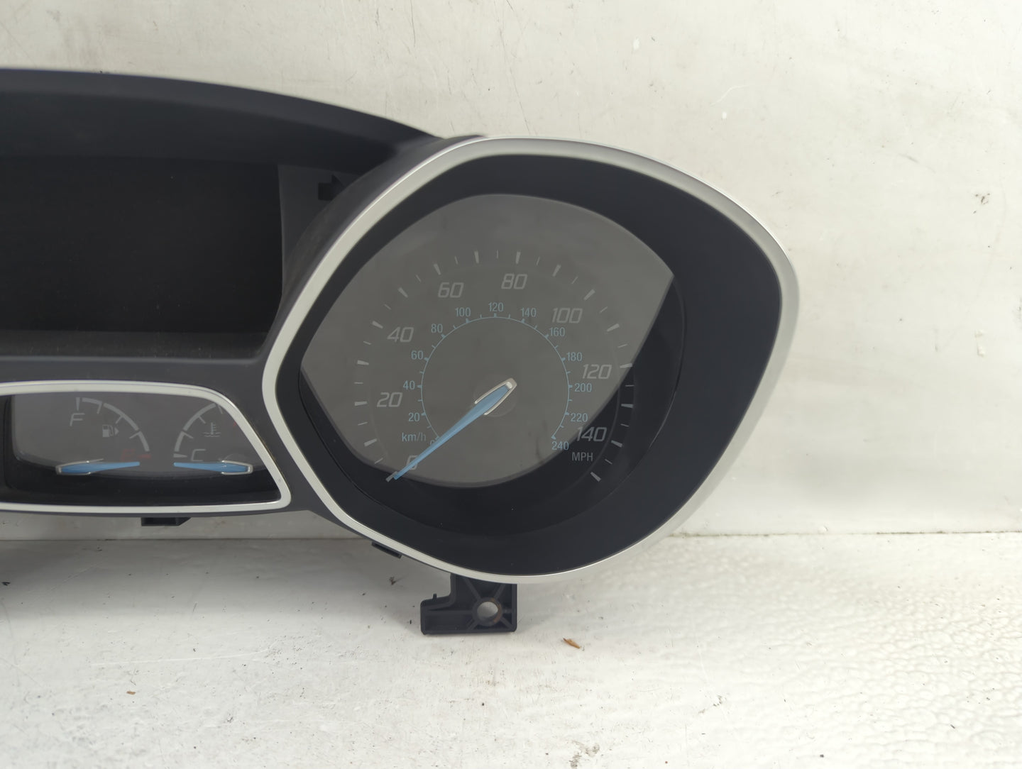 2013-2014 Ford Focus Instrument Cluster Speedometer Gauges P/N:CM5T-10849-CTF Fits Fits 2013 2014 OEM Used Auto Parts - Oemu