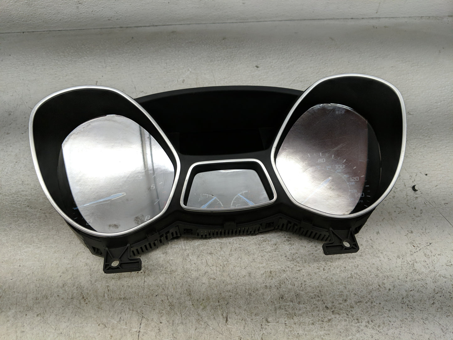 2013-2014 Ford Focus Instrument Cluster Speedometer Gauges P/N:CM5T-10849-CTG Fits Fits 2013 2014 OEM Used Auto Parts - Oemu