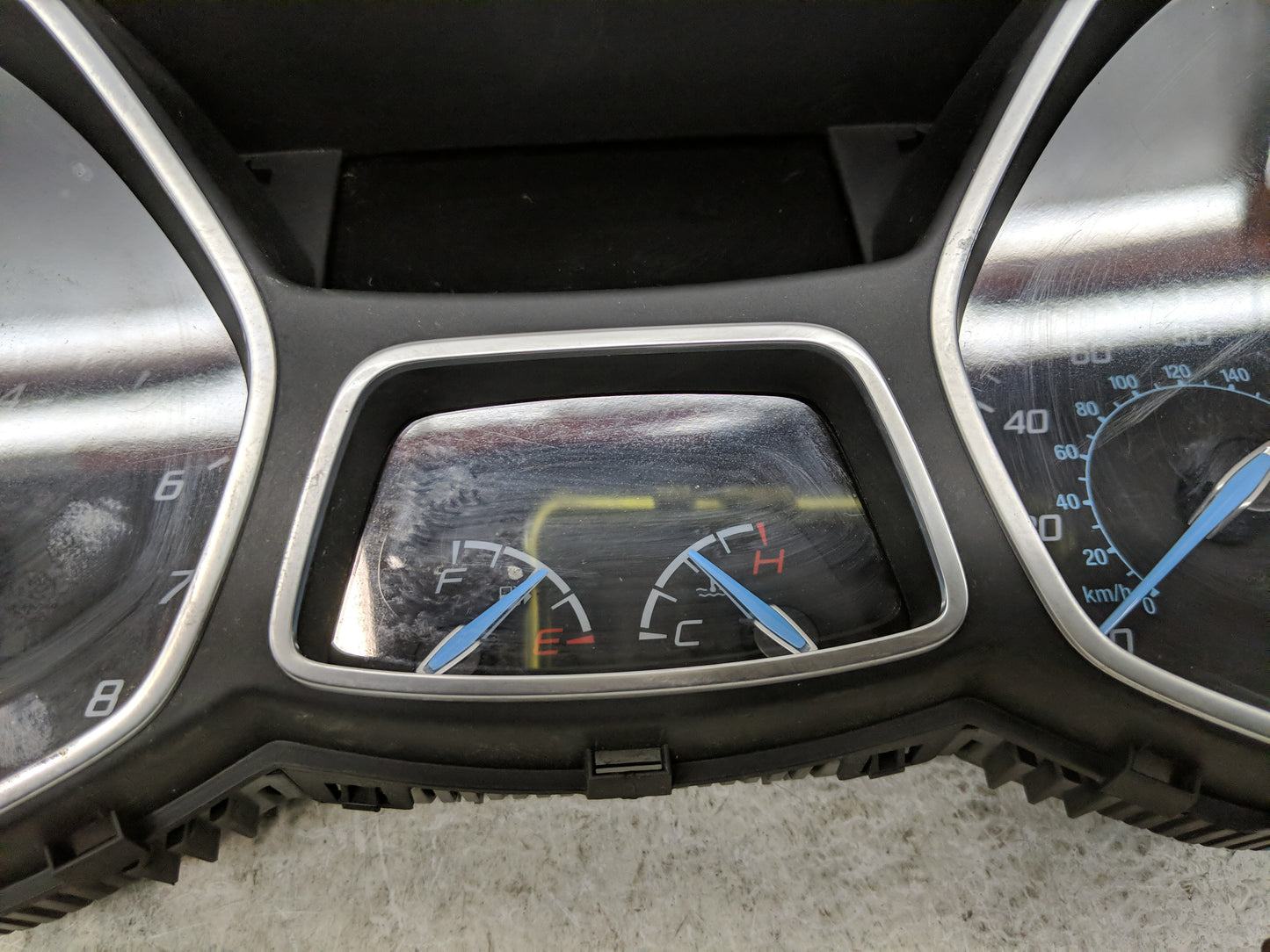 2013-2014 Ford Focus Instrument Cluster Speedometer Gauges P/N:CM5T-10849-CTG Fits Fits 2013 2014 OEM Used Auto Parts - Oemu