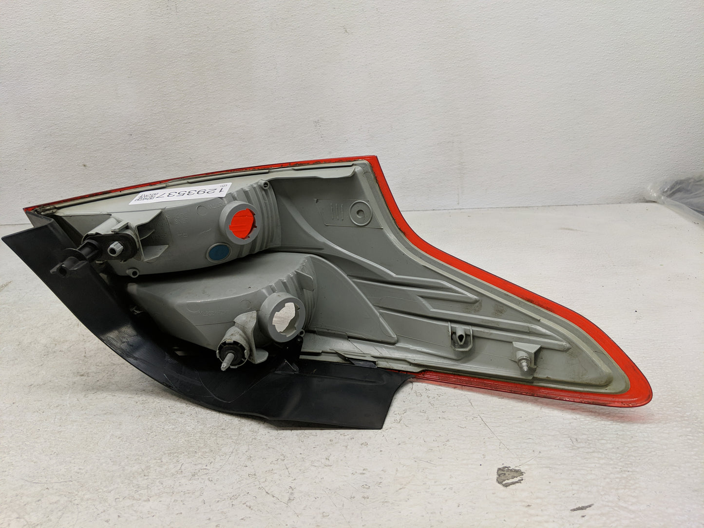 2012-2014 Ford Focus Tail Light Assembly Passenger Right OEM P/N:CP93-13404-A BM51-13404-LE Fits Fits 2012 2013 2014 OEM Use