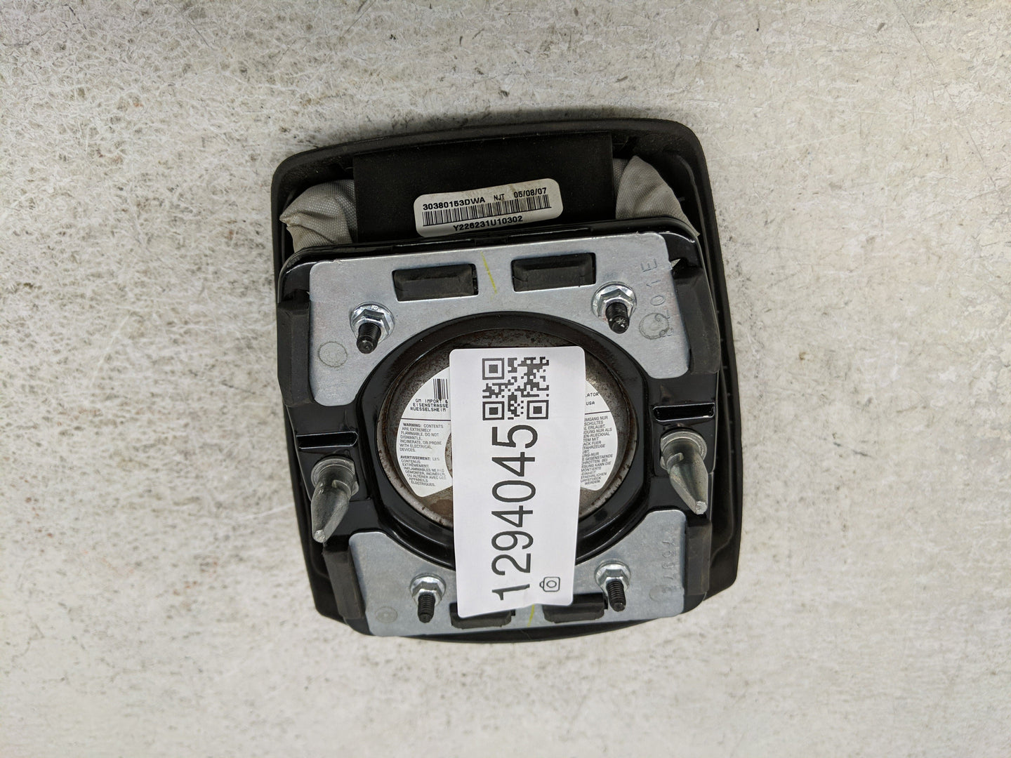 2014 Ford Focus Air Bag Driver Left Steering Wheel Mounted Fits OEM Used Auto Parts - Oemusedautoparts1.com