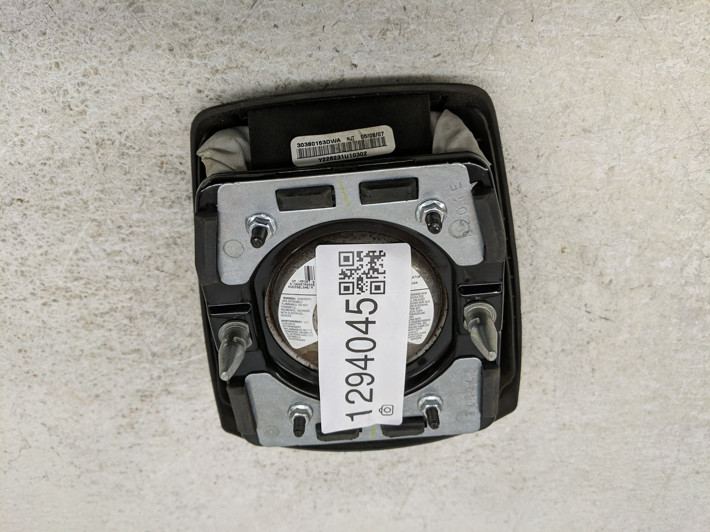 2014 Ford Focus Air Bag Driver Left Steering Wheel Mounted Fits OEM Used Auto Parts - Oemusedautoparts1.com