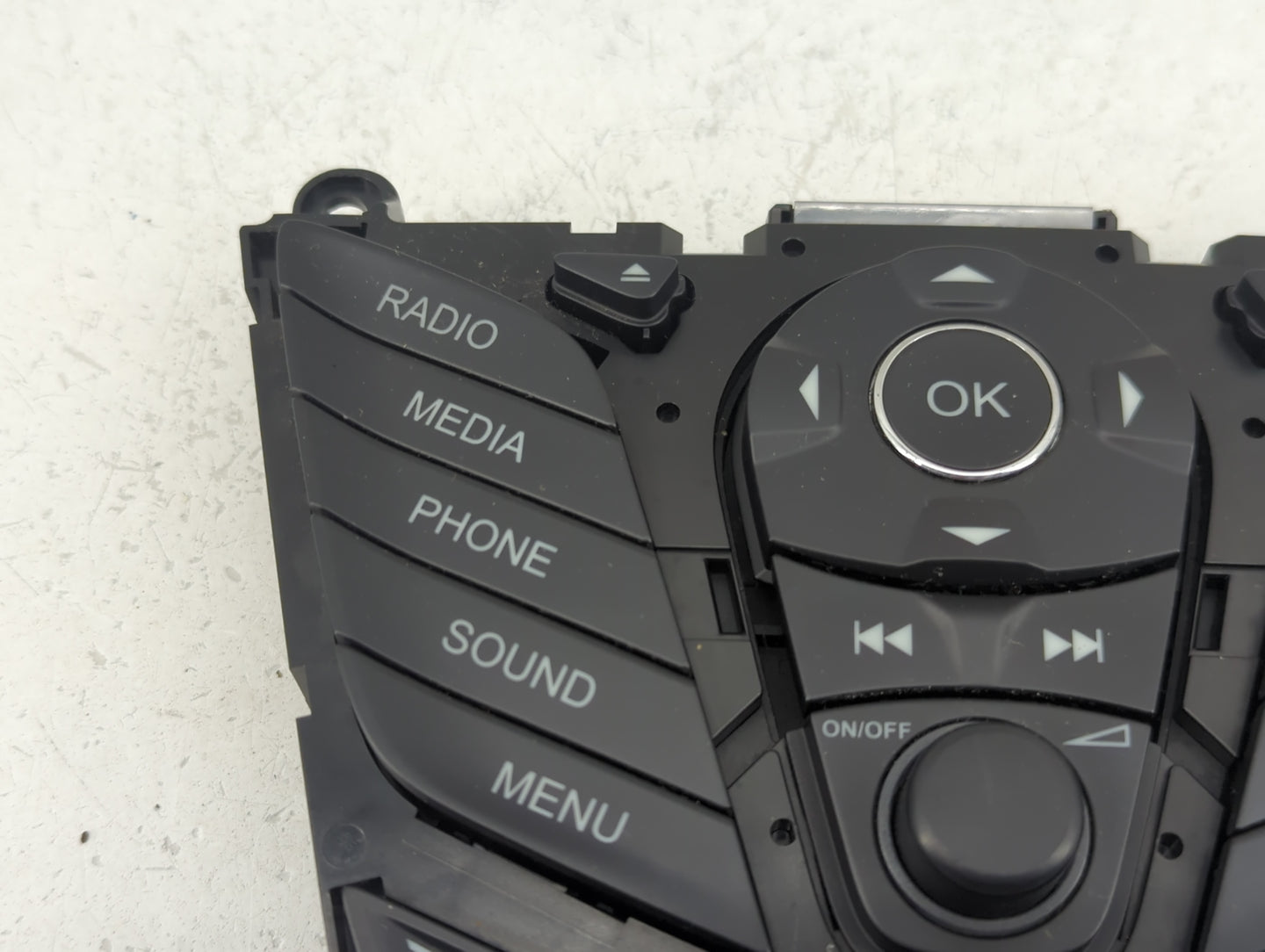 2013-2014 Ford Focus Radio Control Panel - Oemusedautoparts1.com