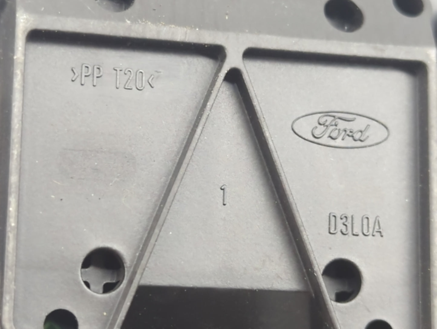 2013-2014 Ford Focus Radio Control Panel - Oemusedautoparts1.com