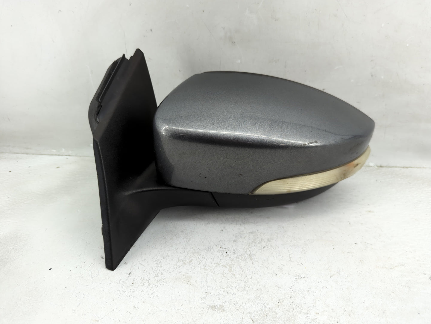 2012-2014 Ford Focus Driver Side View Mirror - Left Door Mirror OEM Used - Oemusedautoparts1.com