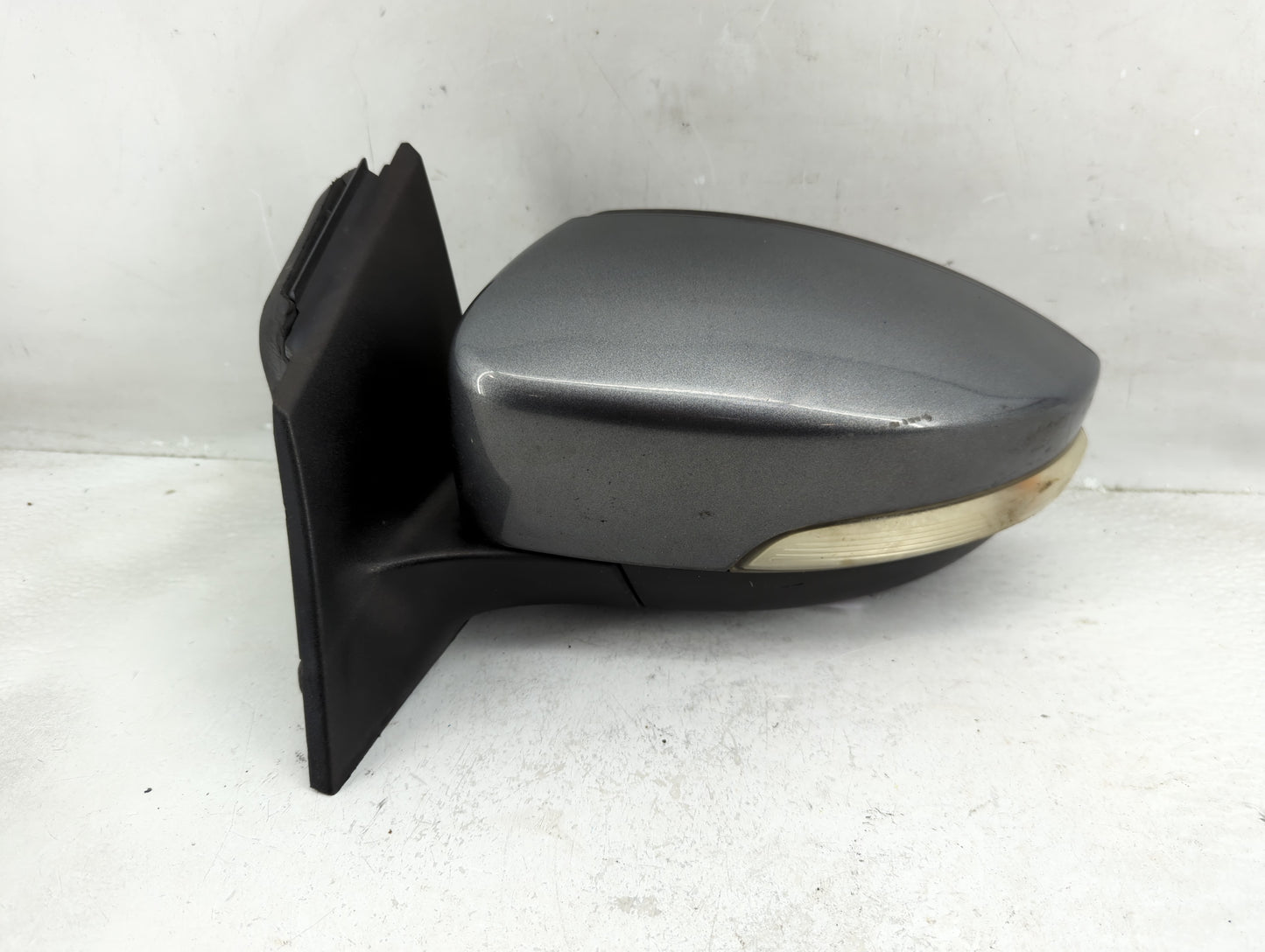 2012-2014 Ford Focus Driver Side View Mirror - Left Door Mirror OEM Used - Oemusedautoparts1.com