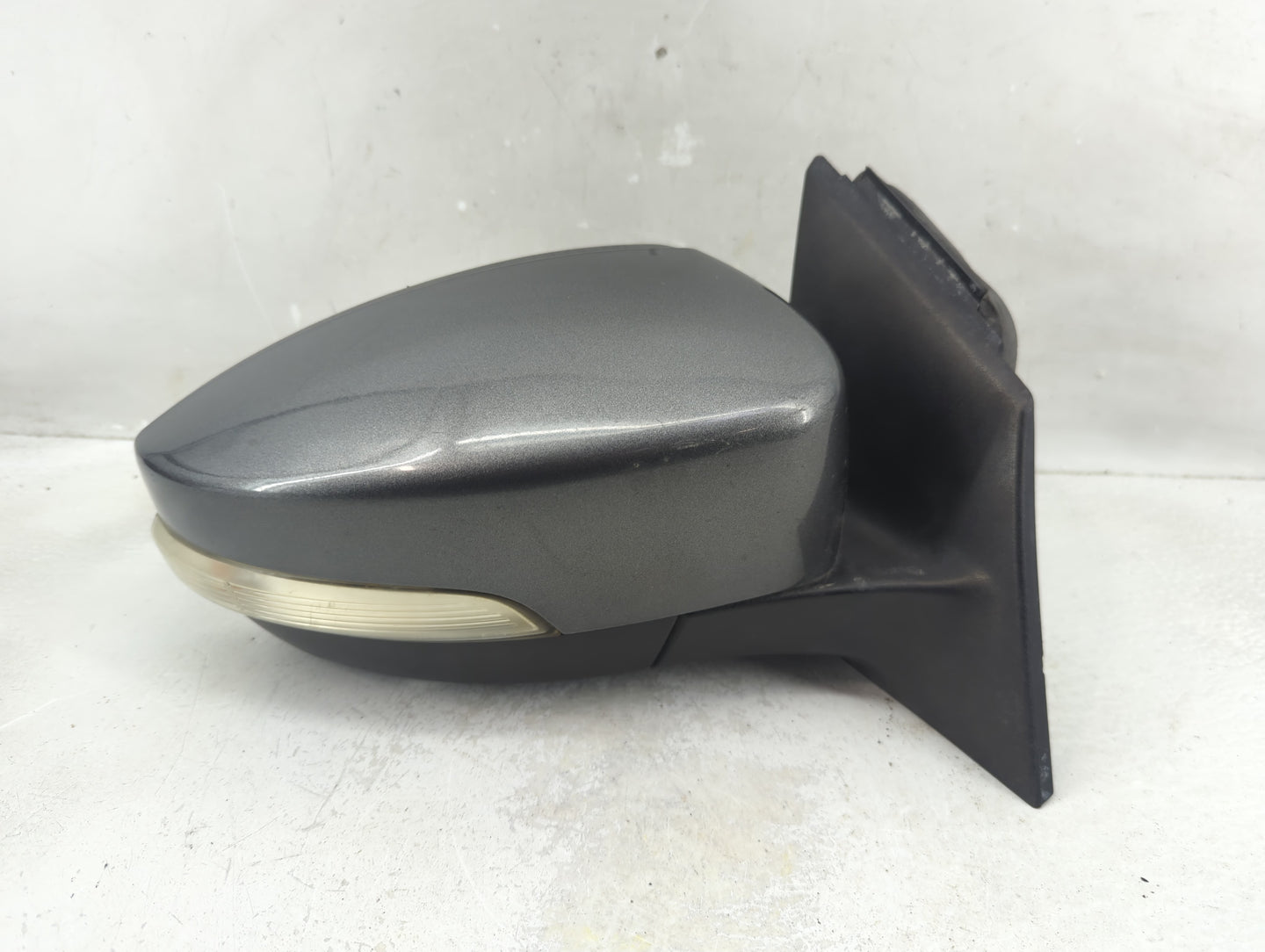 2012-2014 Ford Focus Passenger Side View Mirror - Right Door Mirror OEM Used - Oemusedautoparts1.com