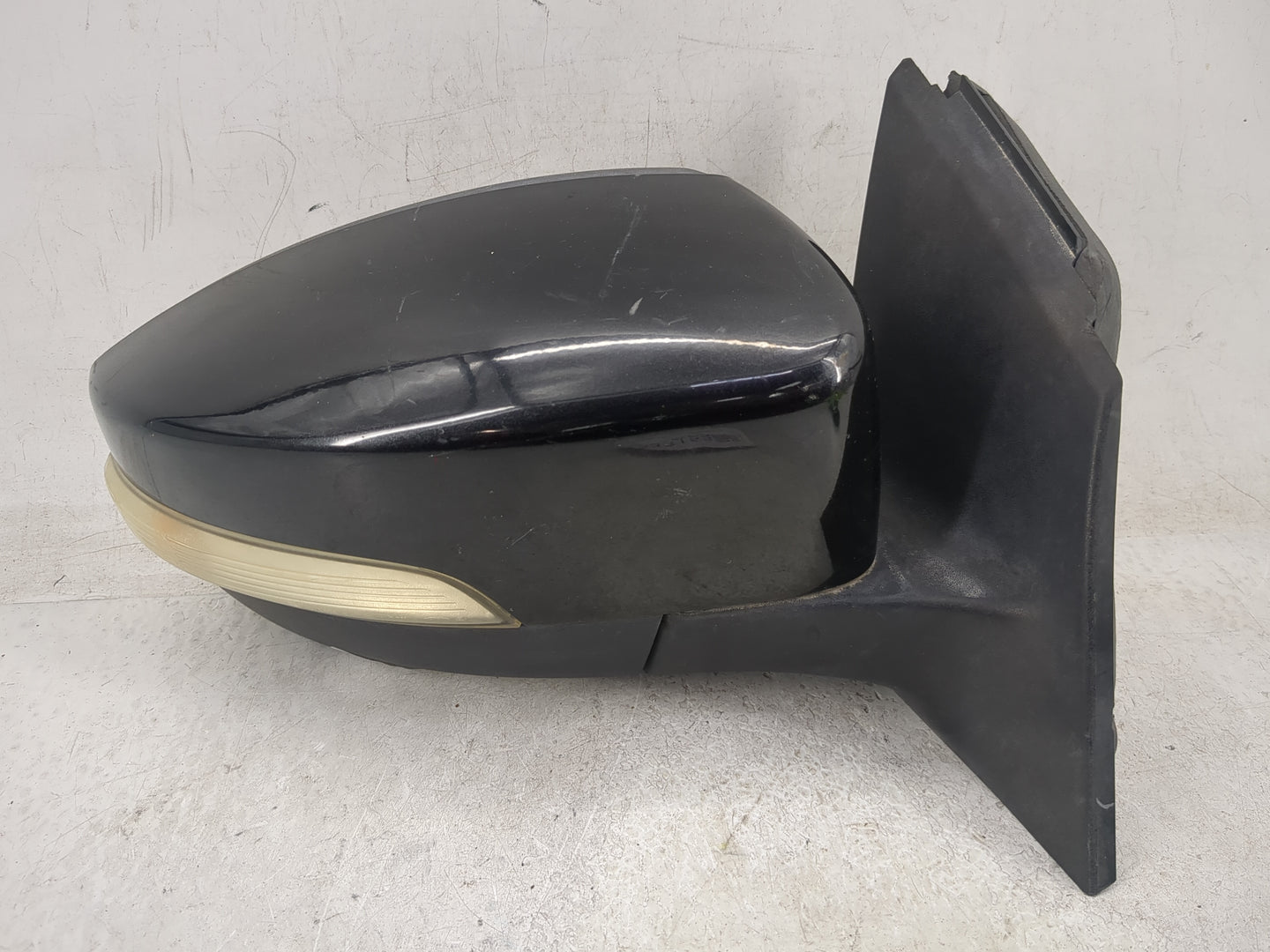 2012-2014 Ford Focus Passenger Side View Mirror - Right Door Mirror OEM Used - Oemusedautoparts1.com