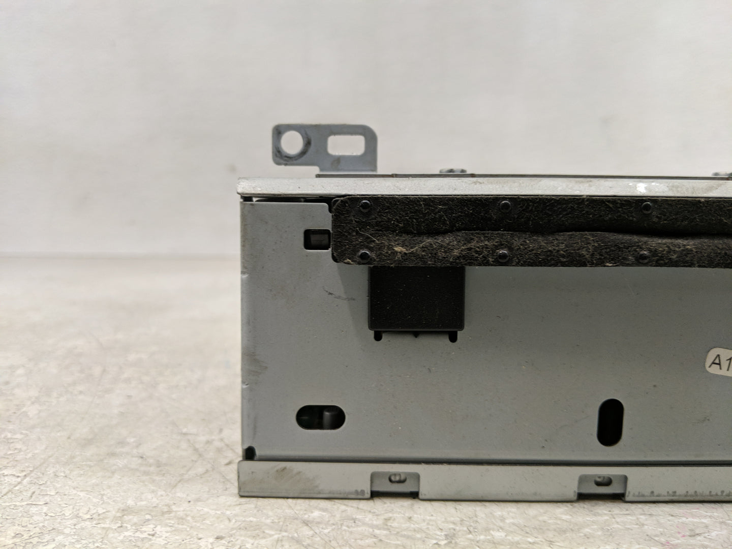 2012-2014 Ford Focus Radio AM FM Cd Player Receiver Replacement P/N:CM5T-19C107-JF Fits Fits 2012 2013 2014 OEM Used Auto Pa