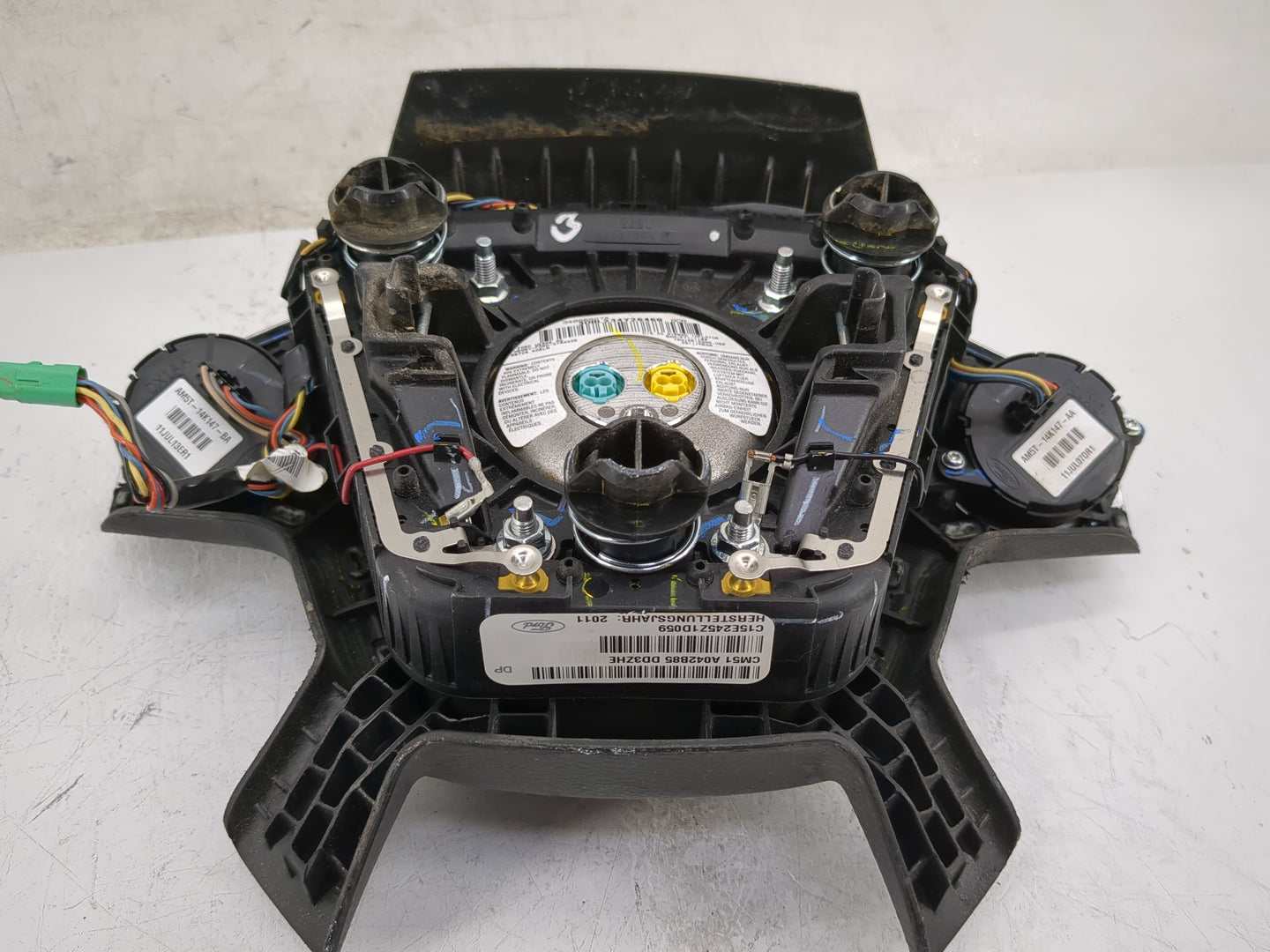 2014 Ford Focus Air Bag Driver Left Steering Wheel Mounted P/N:CM51 A042B85 DD3ZHE Fits OEM Used Auto Parts - Oemusedautopar