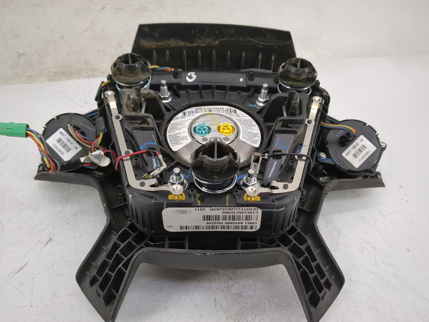 2014 Ford Focus Air Bag Driver Left Steering Wheel Mounted P/N:CM51 A042B85 DD3ZHE Fits OEM Used Auto Parts - Oemusedautopar
