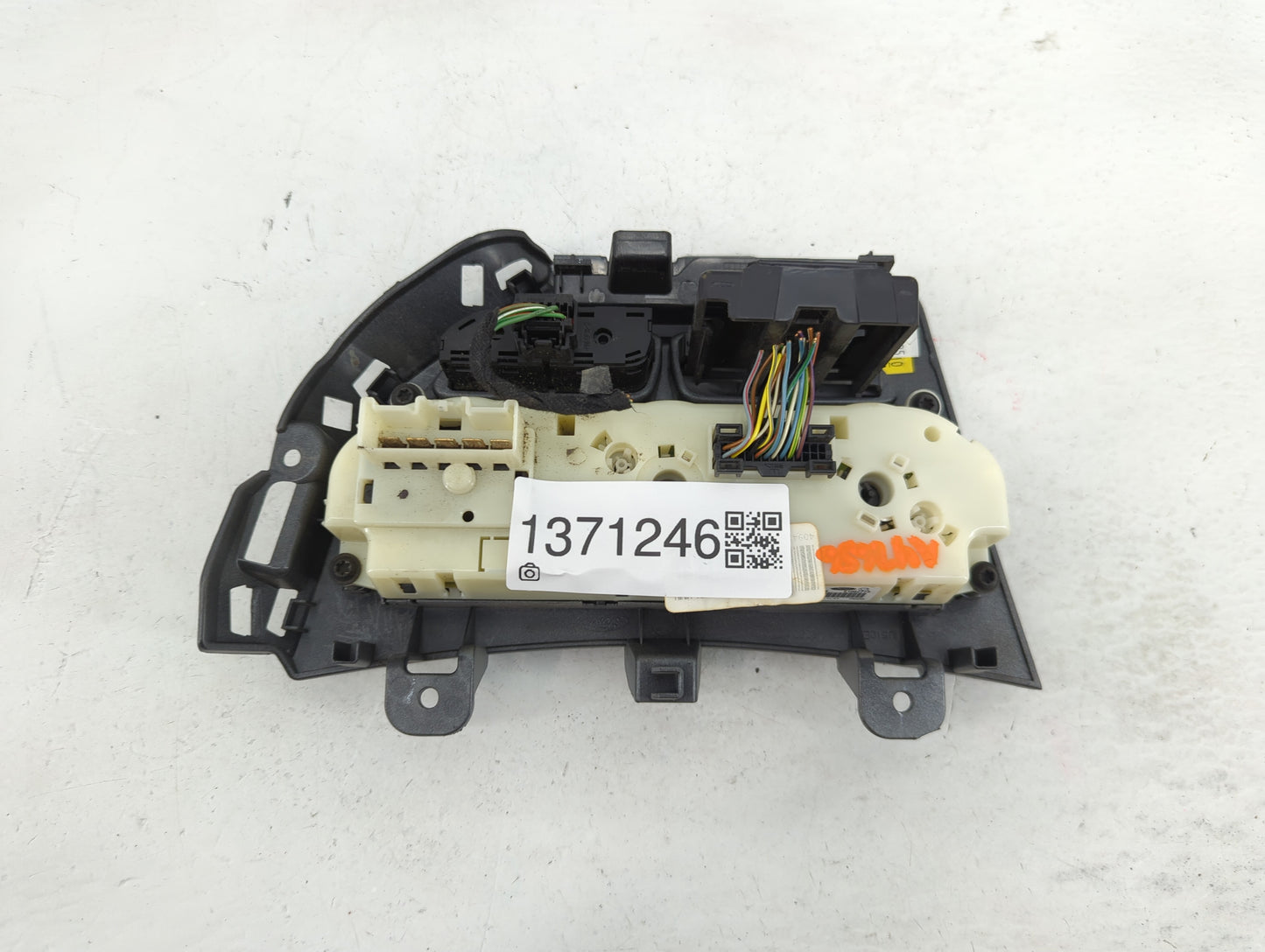 2013-2014 Ford Focus Climate Control Module Temperature AC/Heater Replacement P/N:CM5T-19980-AE Fits Fits 2013 2014 OEM Used