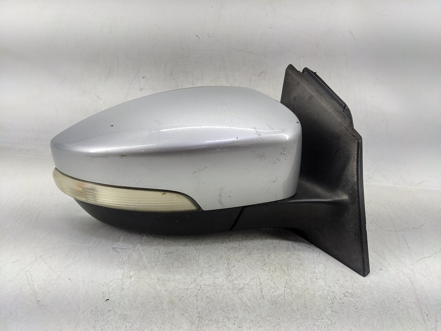 2012-2014 Ford Focus Passenger Side View Mirror - Right Door Mirror OEM Used - Oemusedautoparts1.com