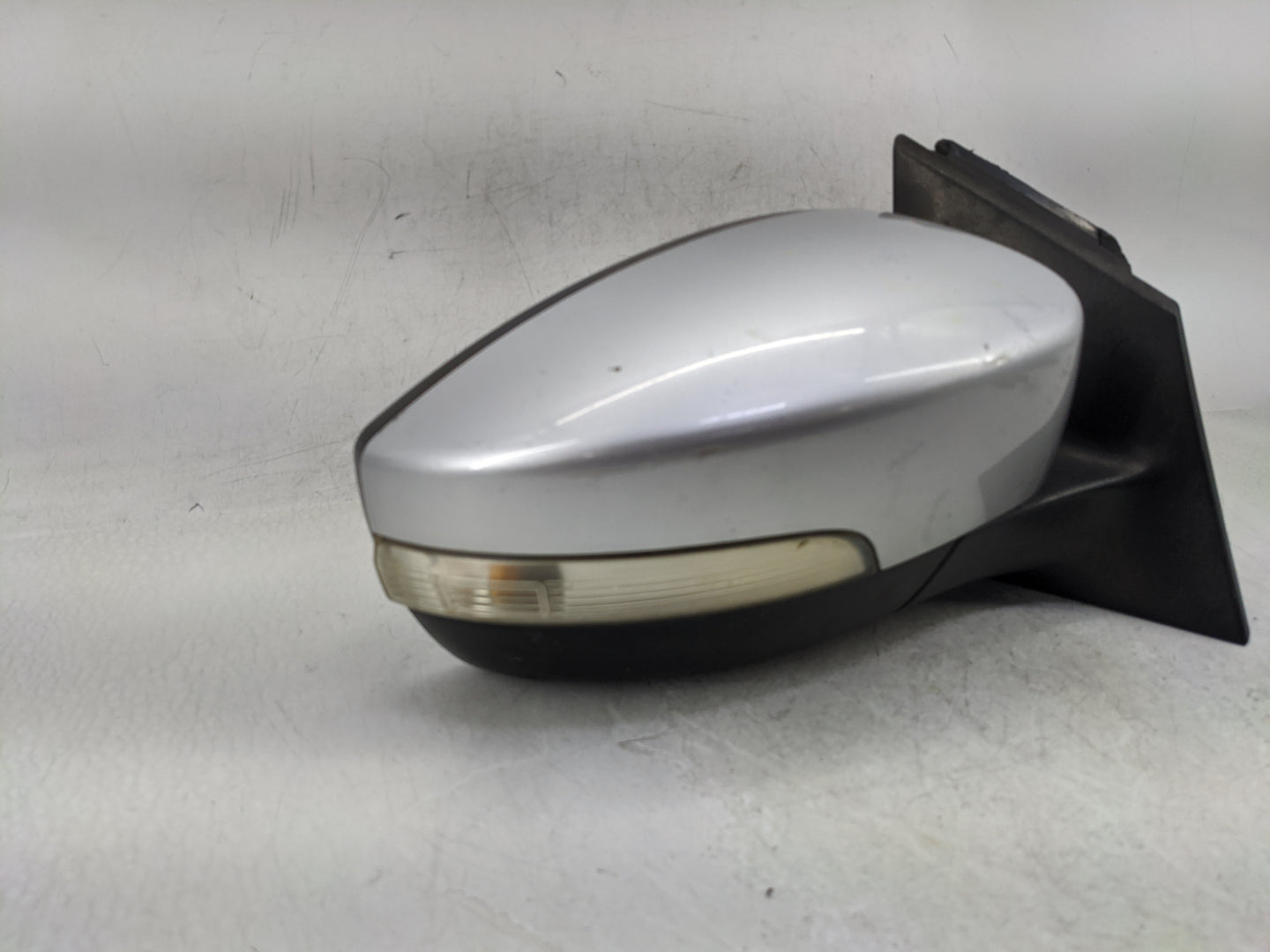 2012-2014 Ford Focus Passenger Side View Mirror - Right Door Mirror OEM Used - Oemusedautoparts1.com