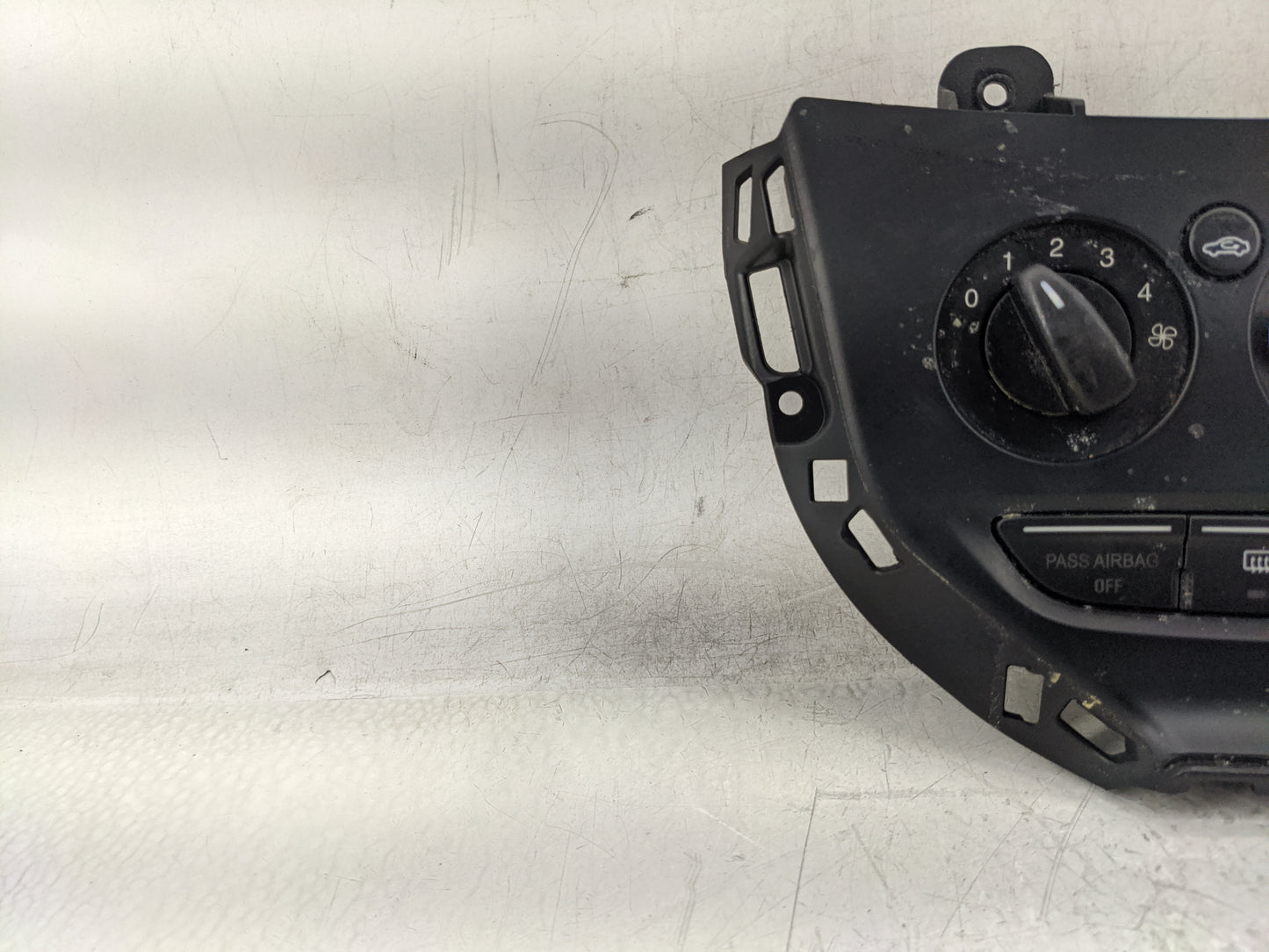 2013-2014 Ford Focus Climate Control Module Temperature AC/Heater Replacement P/N:CM5T-19980-AE Fits Fits 2013 2014 OEM Used
