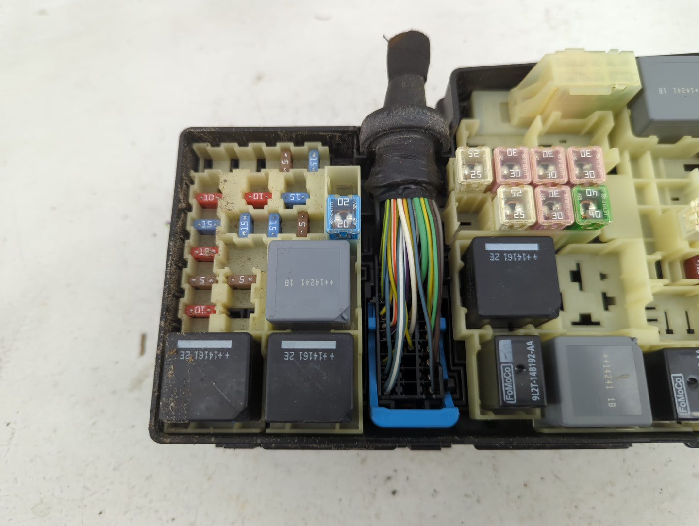 2012-2014 Ford Focus Fusebox Fuse Box Panel Relay Module P/N:AV6T-14A076-A3 Fits Fits 2012 2013 2014 OEM Used Auto Parts - O