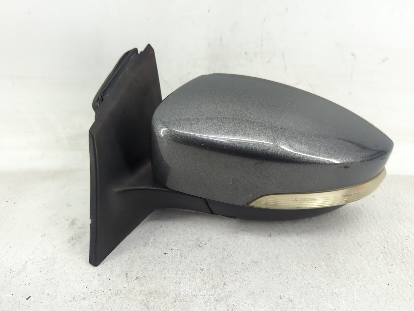 2012-2014 Ford Focus Passenger Side View Mirror - Right Door Mirror OEM Used - Oemusedautoparts1.com