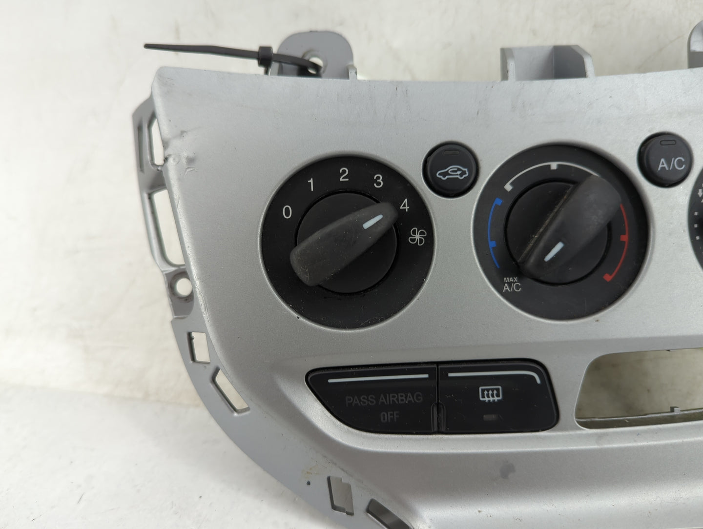 2014 Ford Focus Climate Control Module Temperature AC/Heater Replacement Fits OEM Used Auto Parts - Oemusedautoparts1.com
