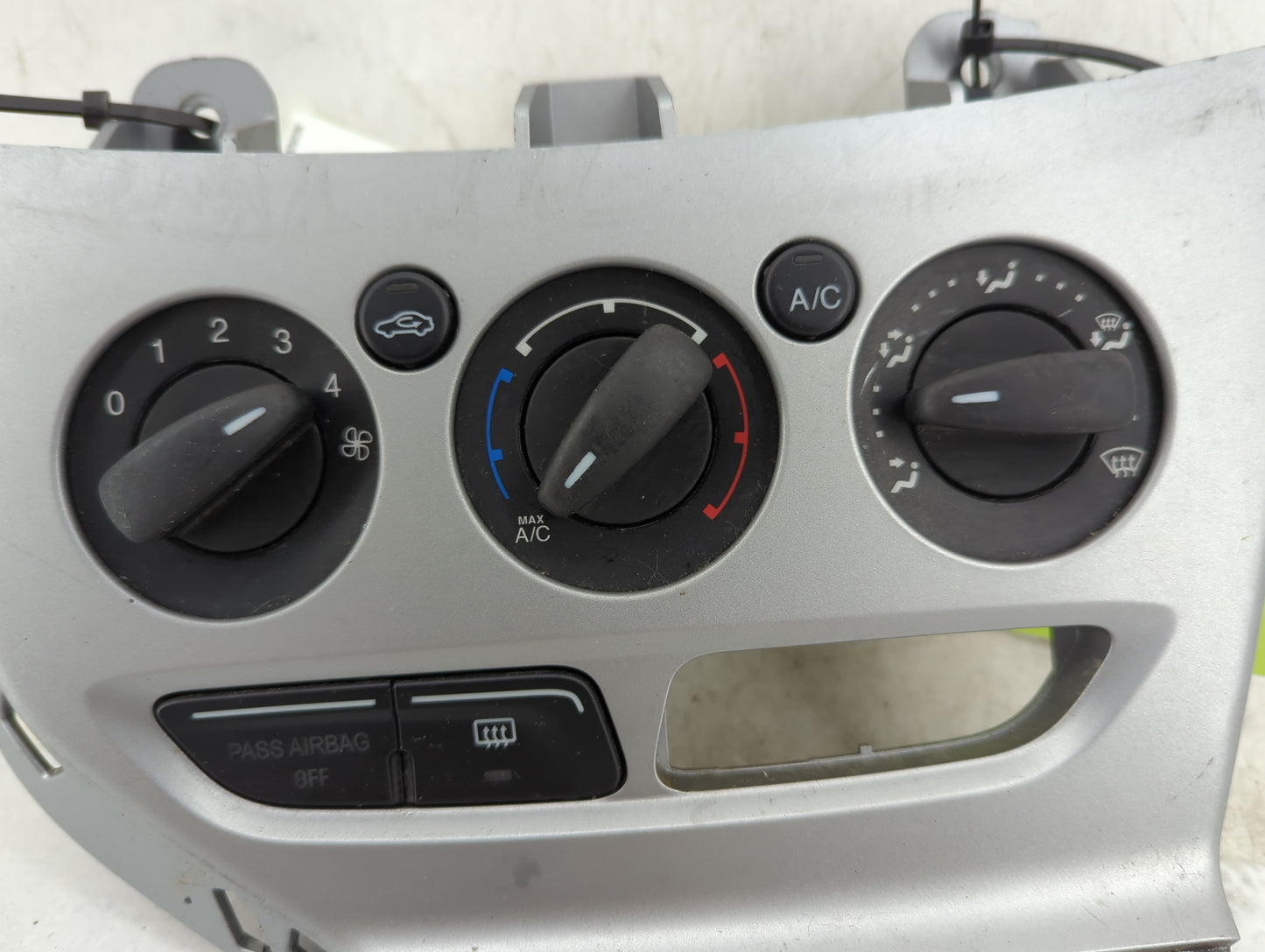 2014 Ford Focus Climate Control Module Temperature AC/Heater Replacement Fits OEM Used Auto Parts - Oemusedautoparts1.com