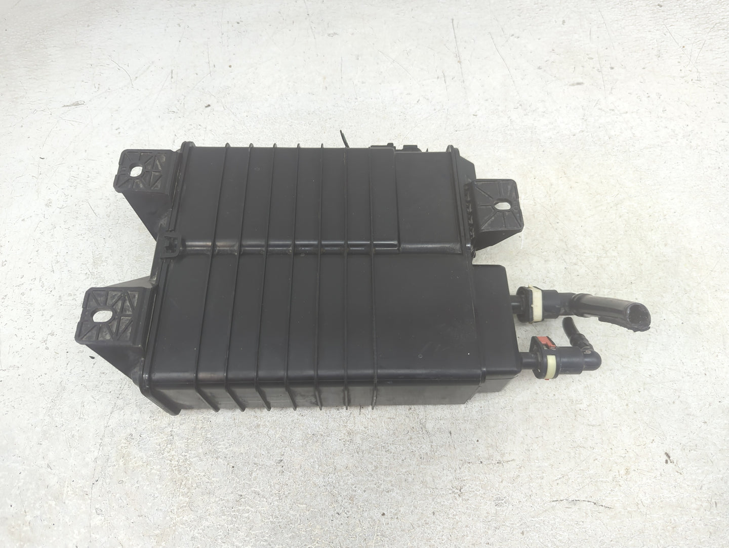 2014 Ford Focus Fuel Vapor Charcoal Canister 1392388 - Oemusedautoparts1.com