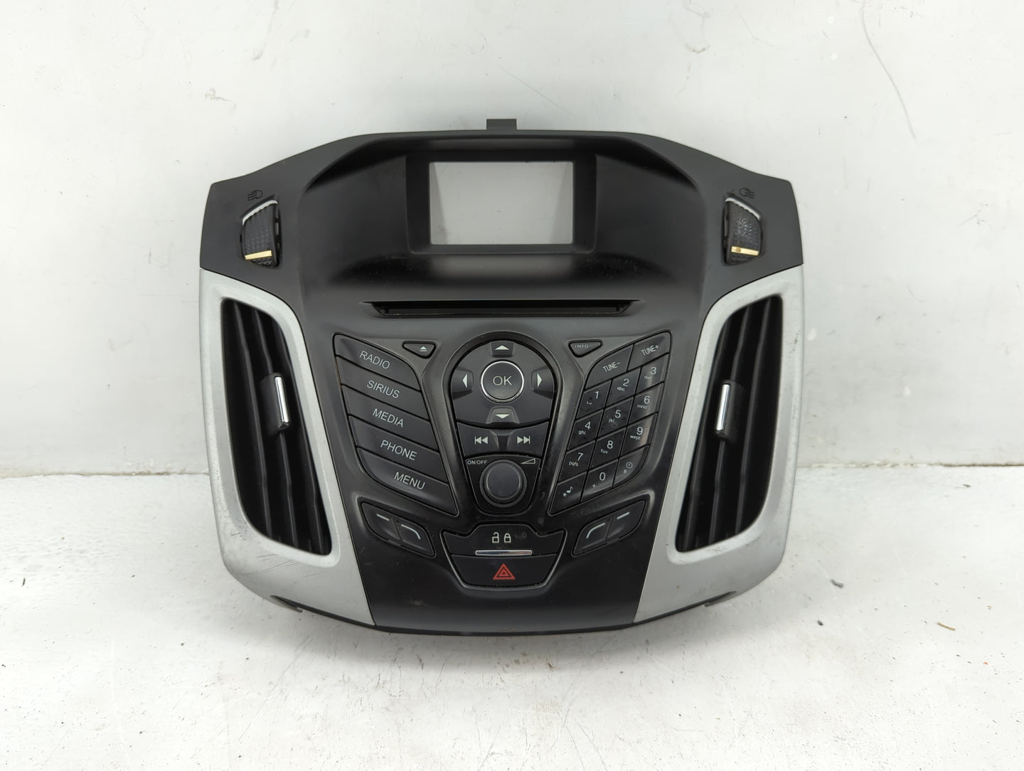 2013-2014 Ford Focus Radio Control Panel - Oemusedautoparts1.com