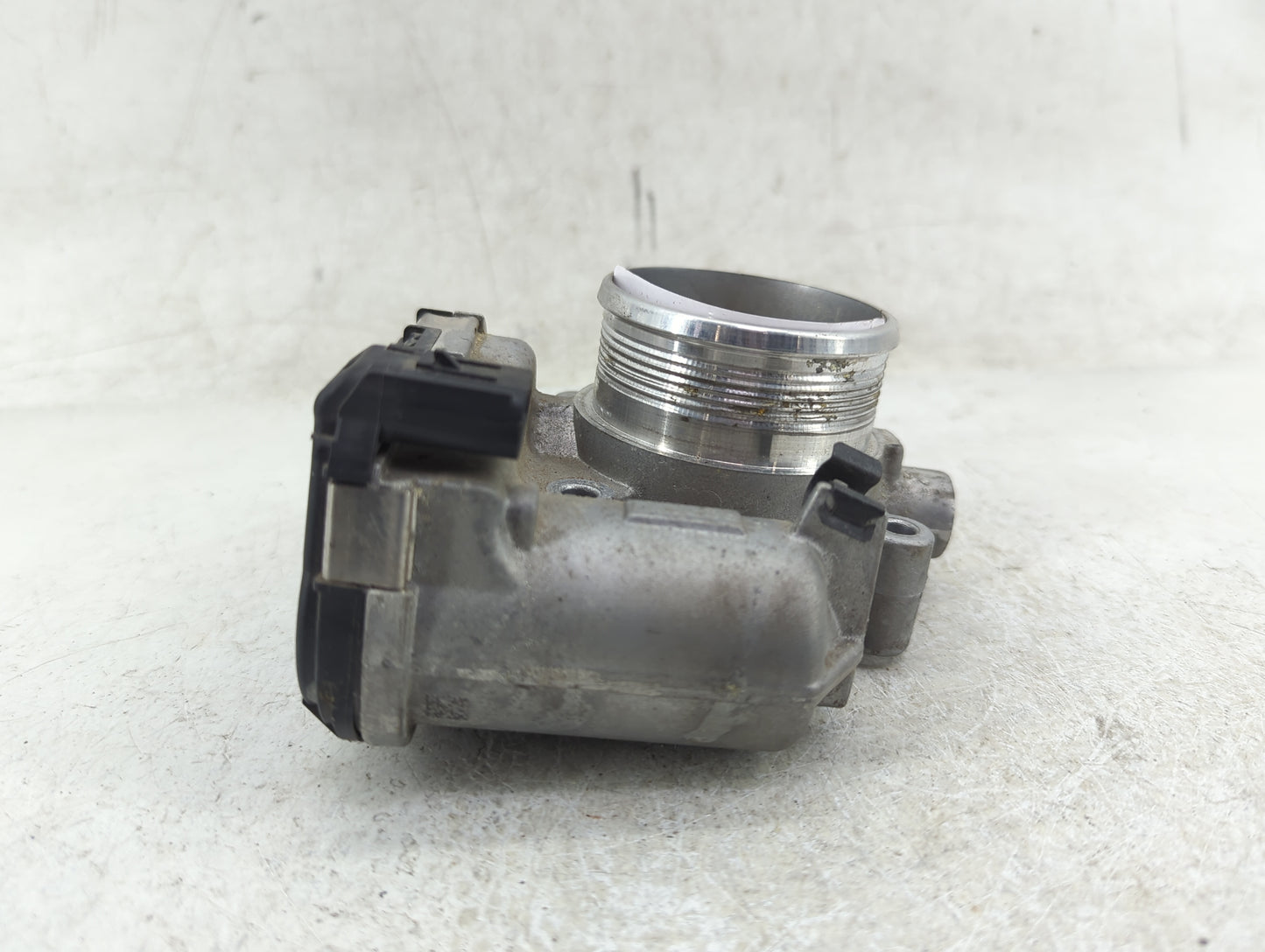 2014-2018 Ford Focus Throttle Body P/N:DS7E-9F991-BB Fits Fits 2014 2015 2016 2017 2018 2019 2020 2021 2022 OEM Used Auto Pa