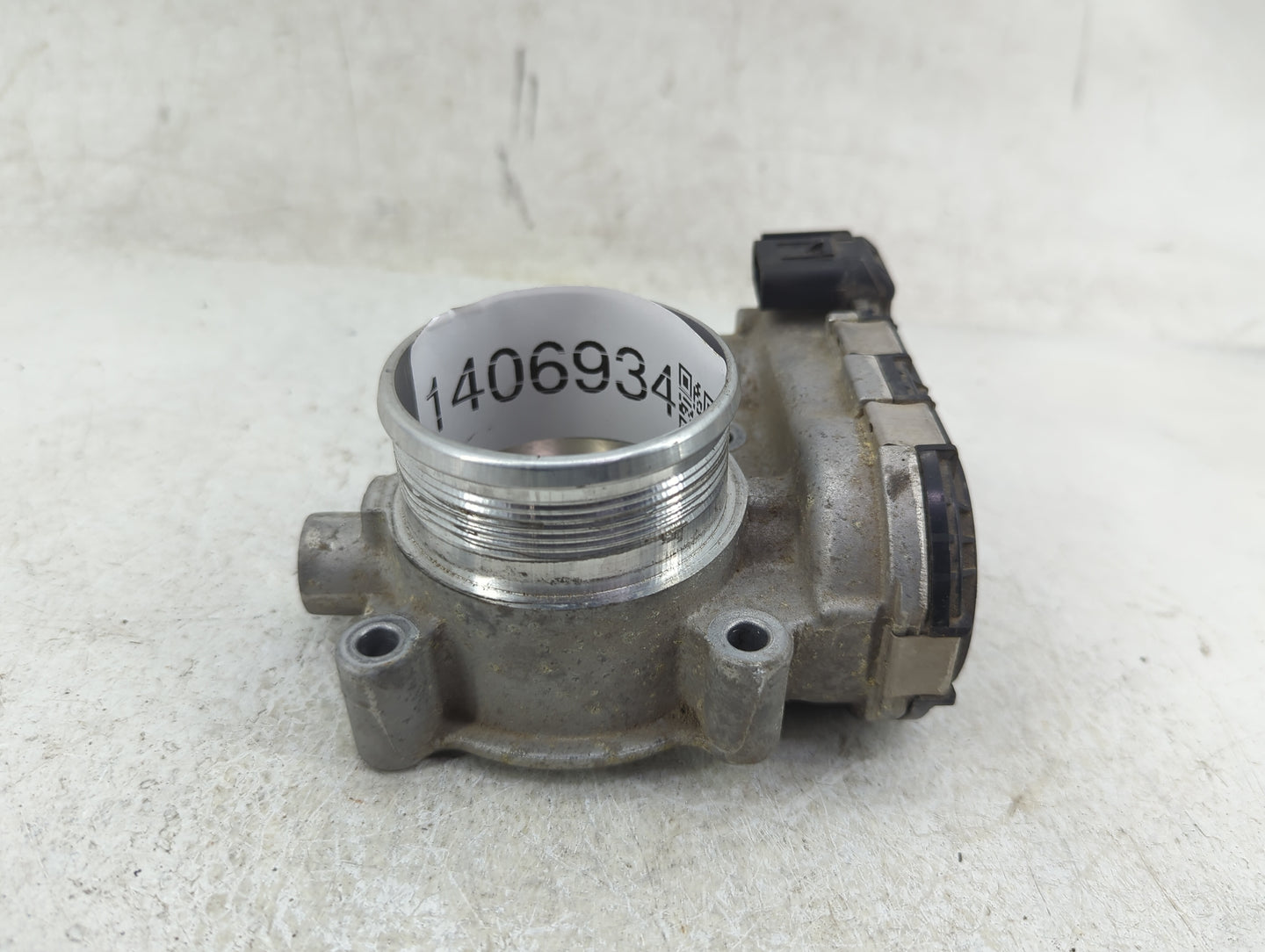 2014-2018 Ford Focus Throttle Body P/N:DS7E-9F991-BB Fits Fits 2014 2015 2016 2017 2018 2019 2020 2021 2022 OEM Used Auto Pa
