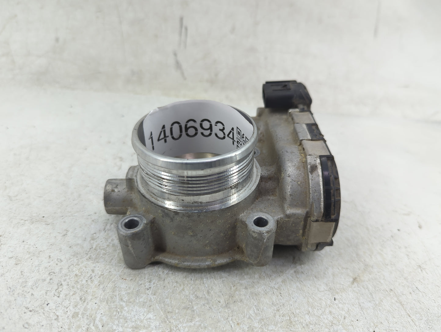2014-2018 Ford Focus Throttle Body P/N:DS7E-9F991-BB Fits Fits 2014 2015 2016 2017 2018 2019 2020 2021 2022 OEM Used Auto Pa